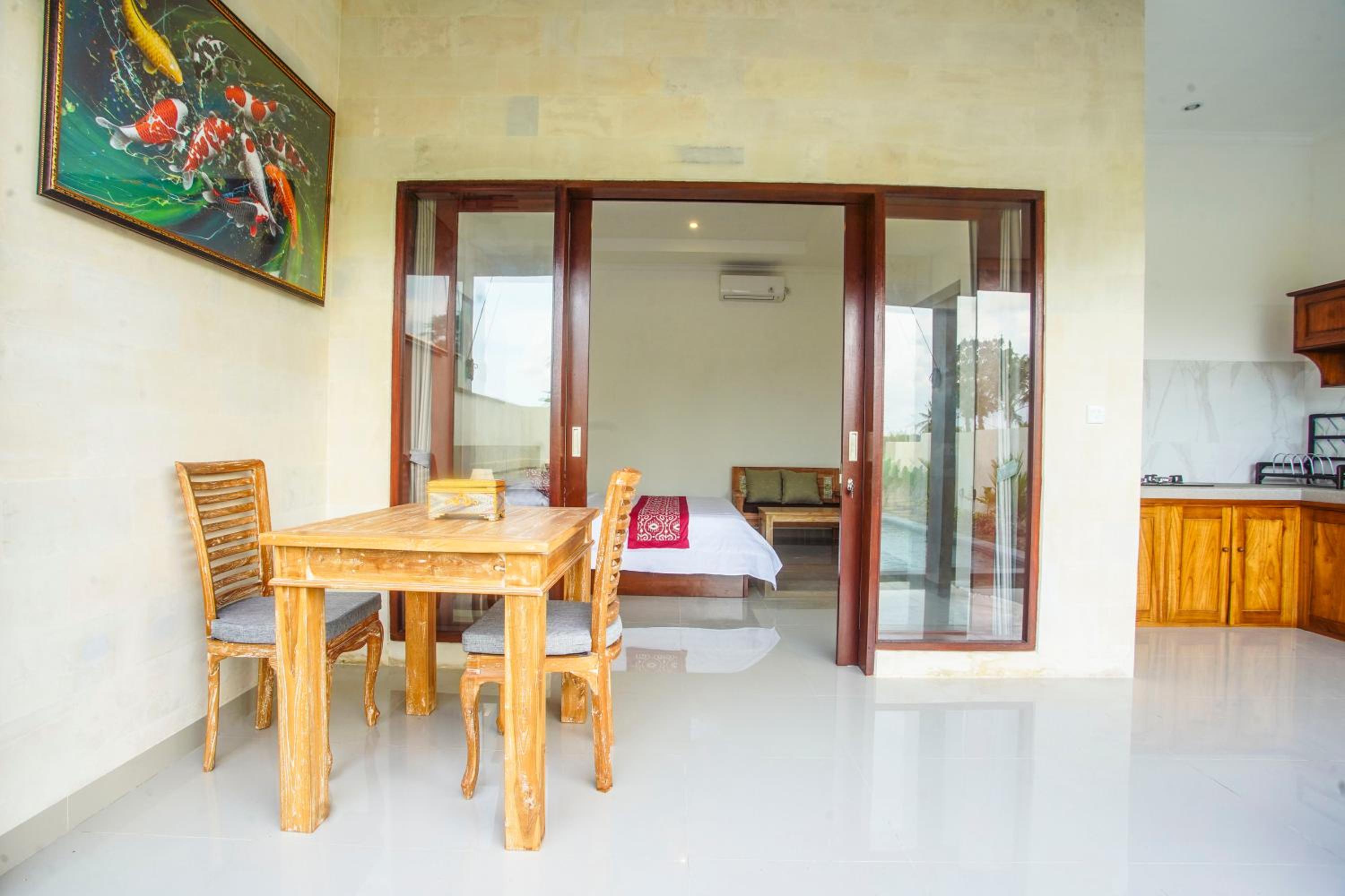 Villa with Private Pool - Photo 21