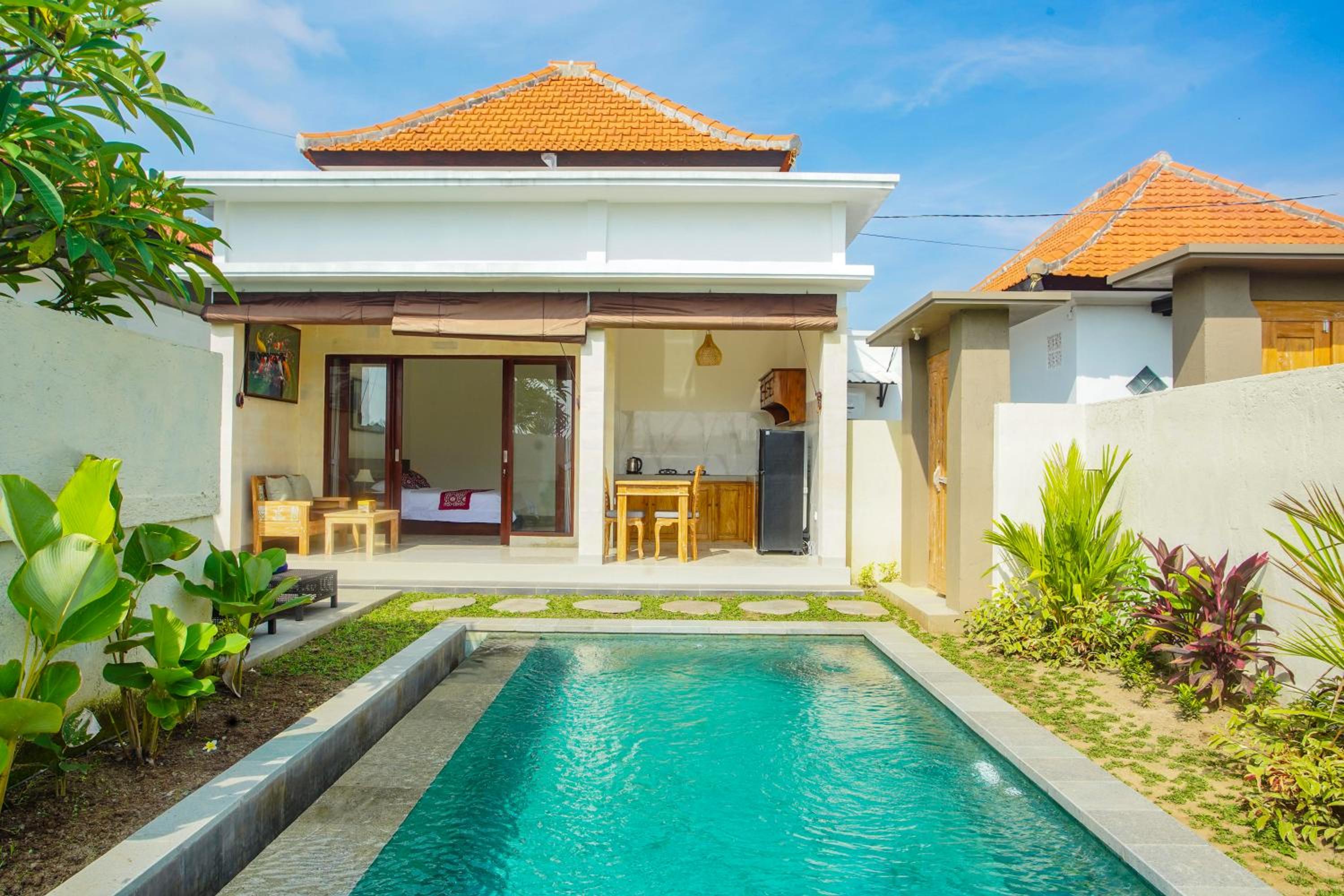 Villa with Private Pool - Photo 31