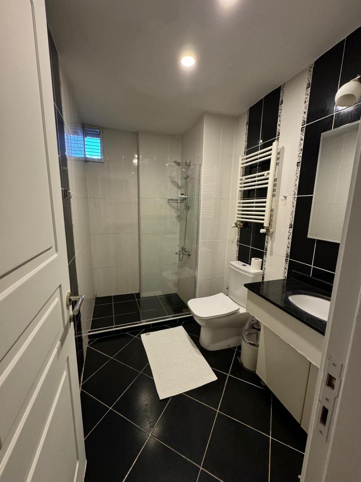 Deluxe Double Room with Balcony photo 3