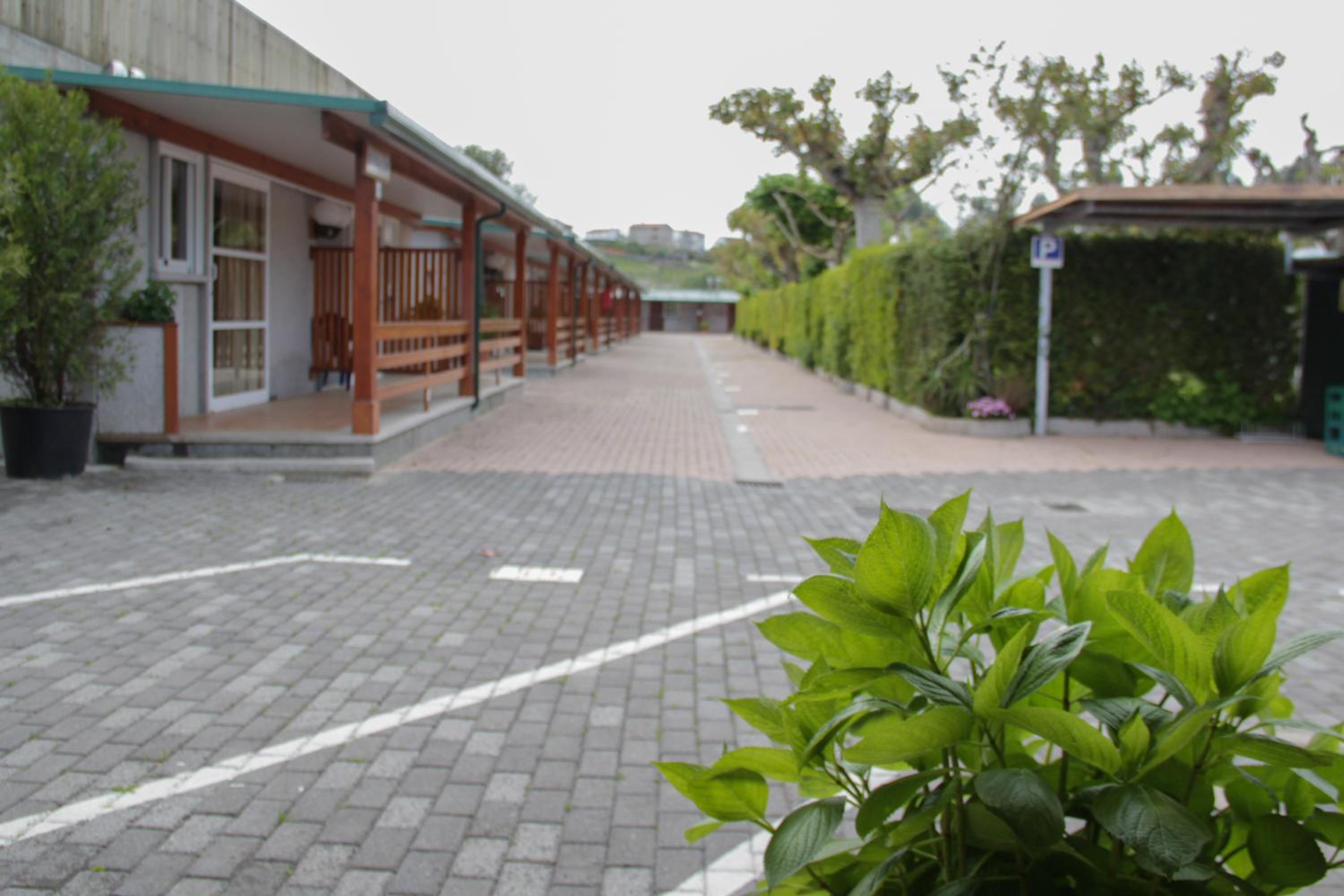 Bungalow (2 Adults)