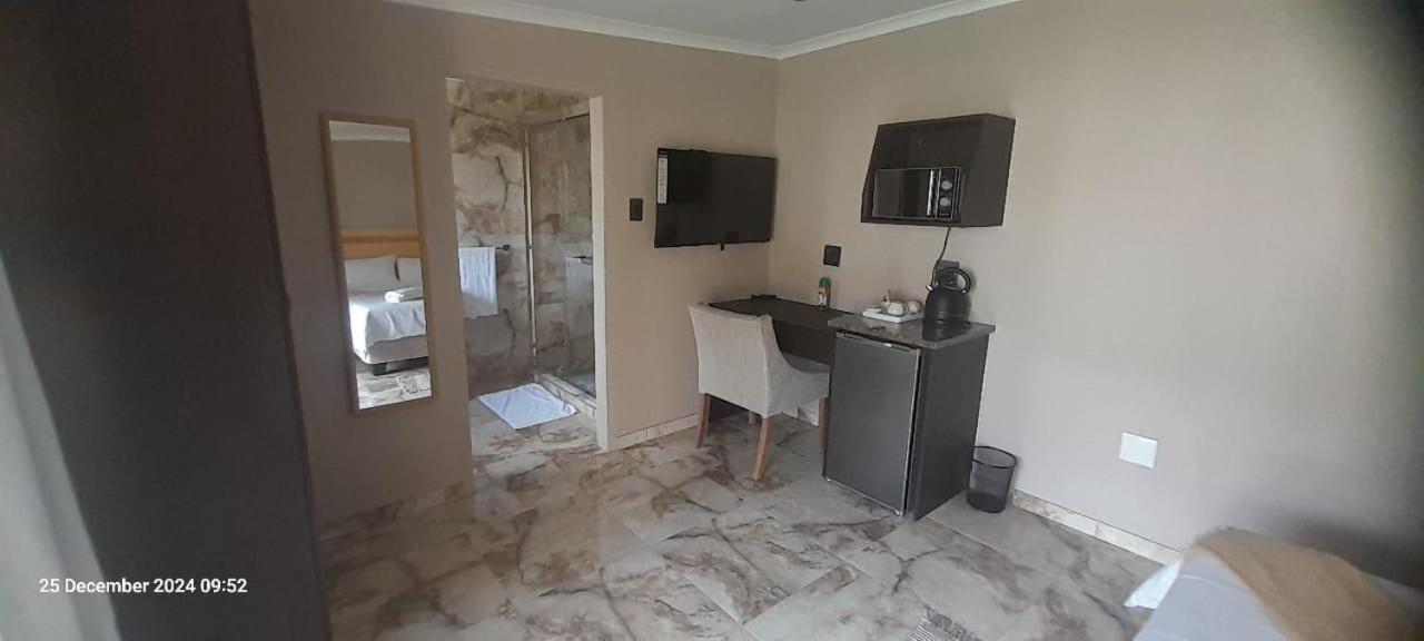 Double Room with Pool View