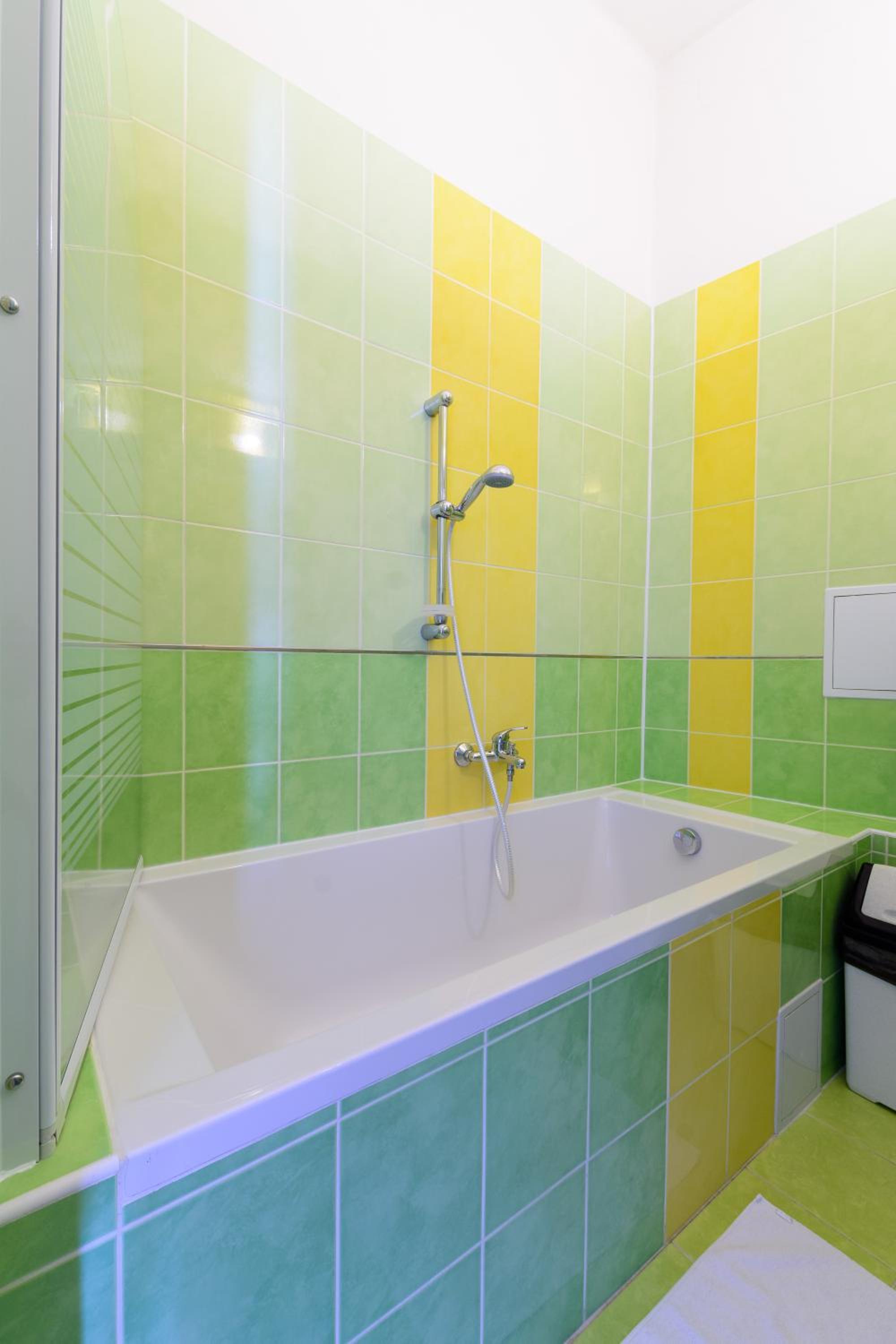 Double Room - Photo 5