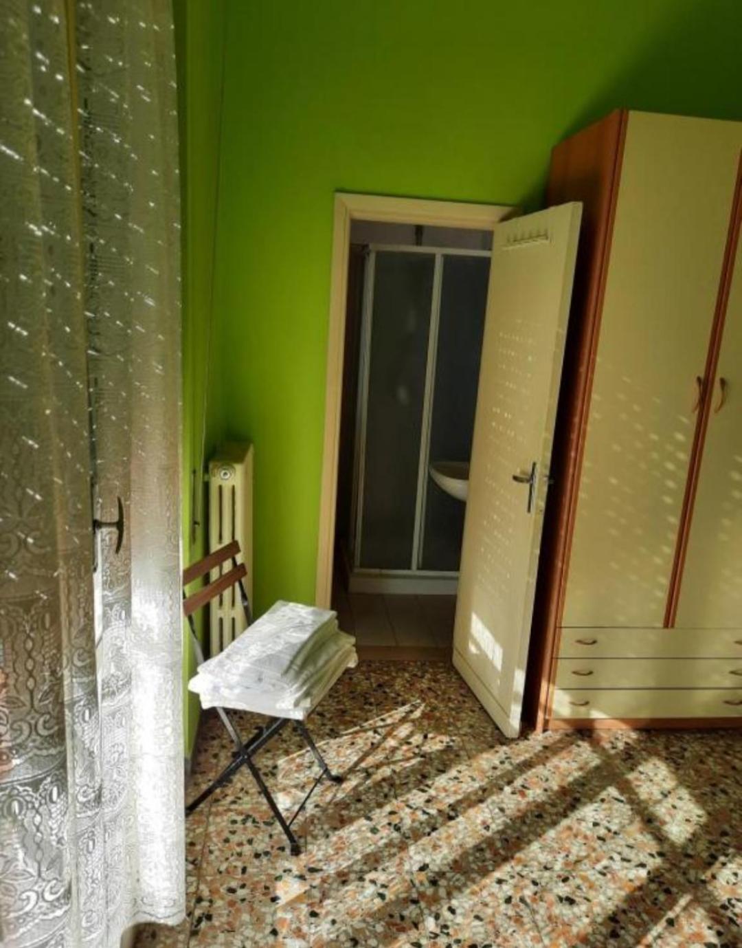 Double or Twin Room - Photo 2