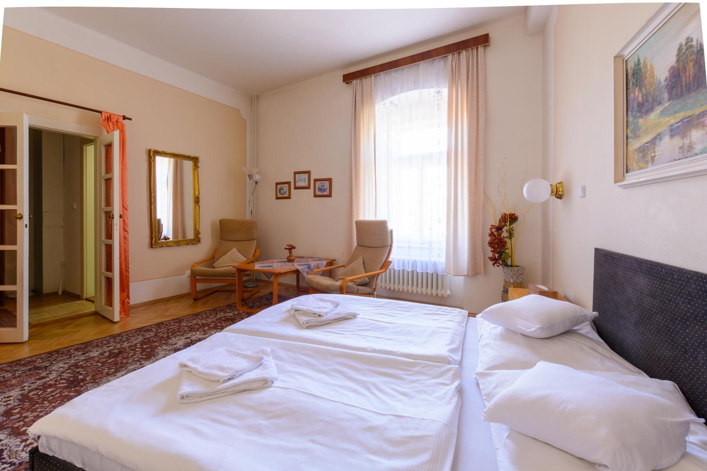 Single Room photo 2