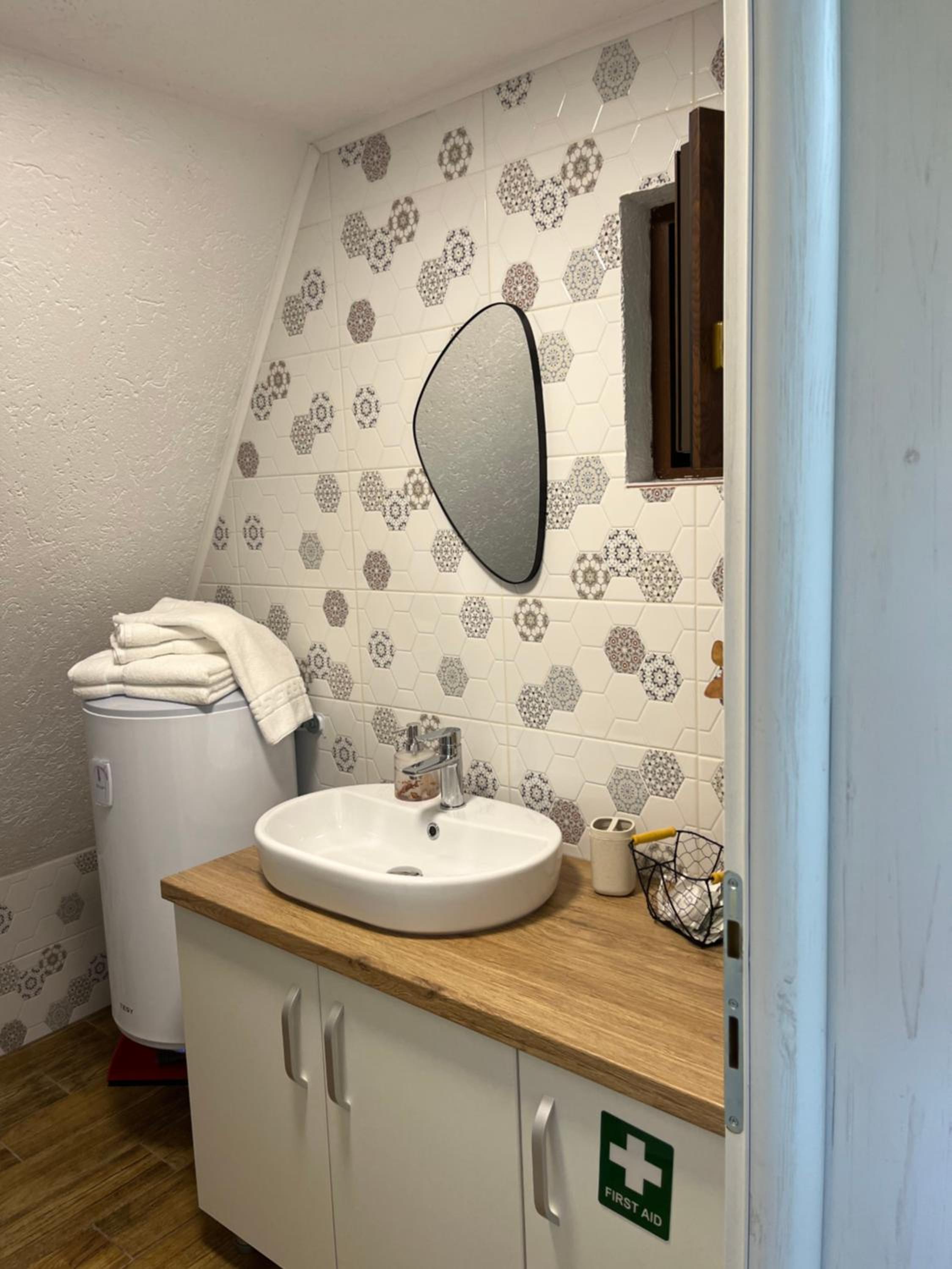 Mobile Home photo 3