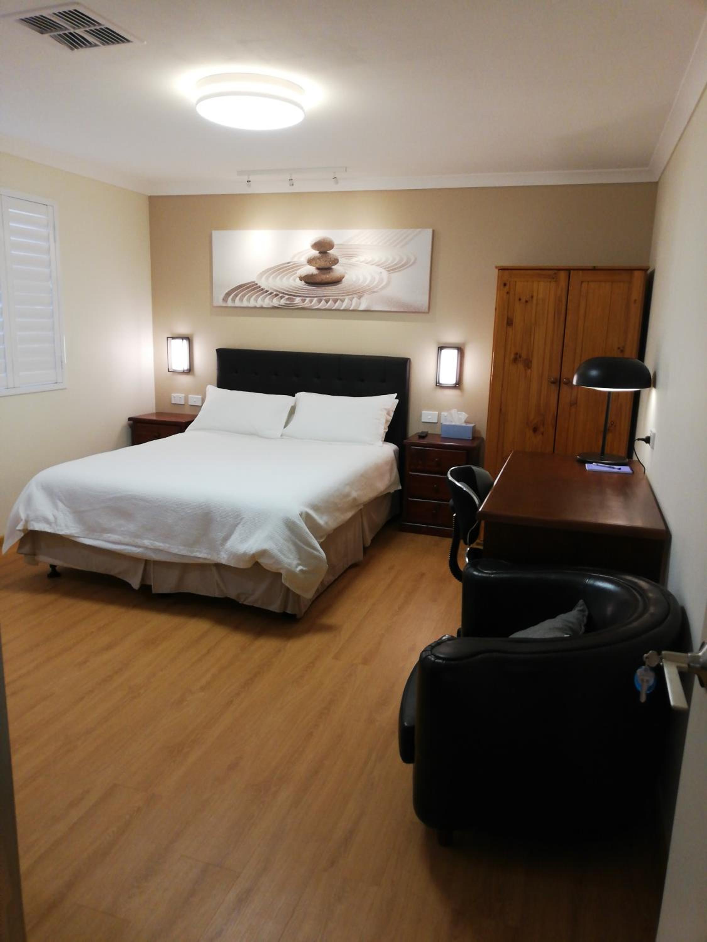 Double Room with Private Bathroom photo 1