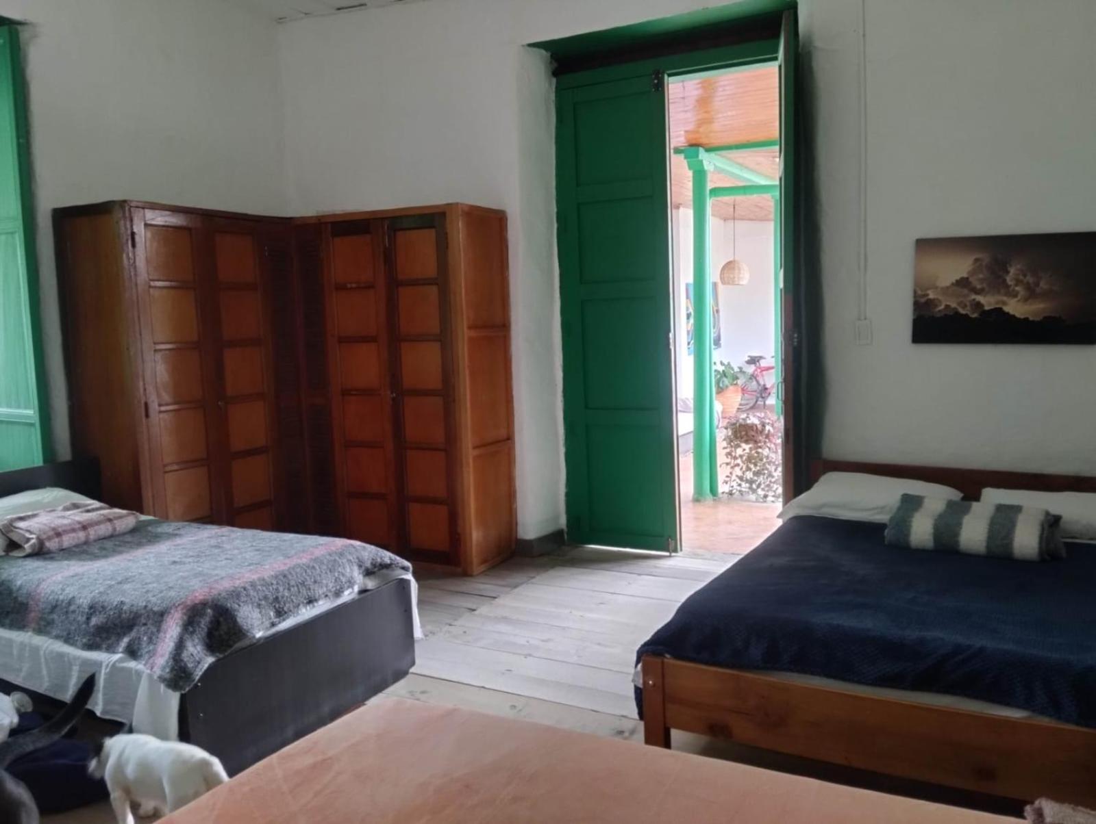 Basic Triple Room with Shared Bathroom