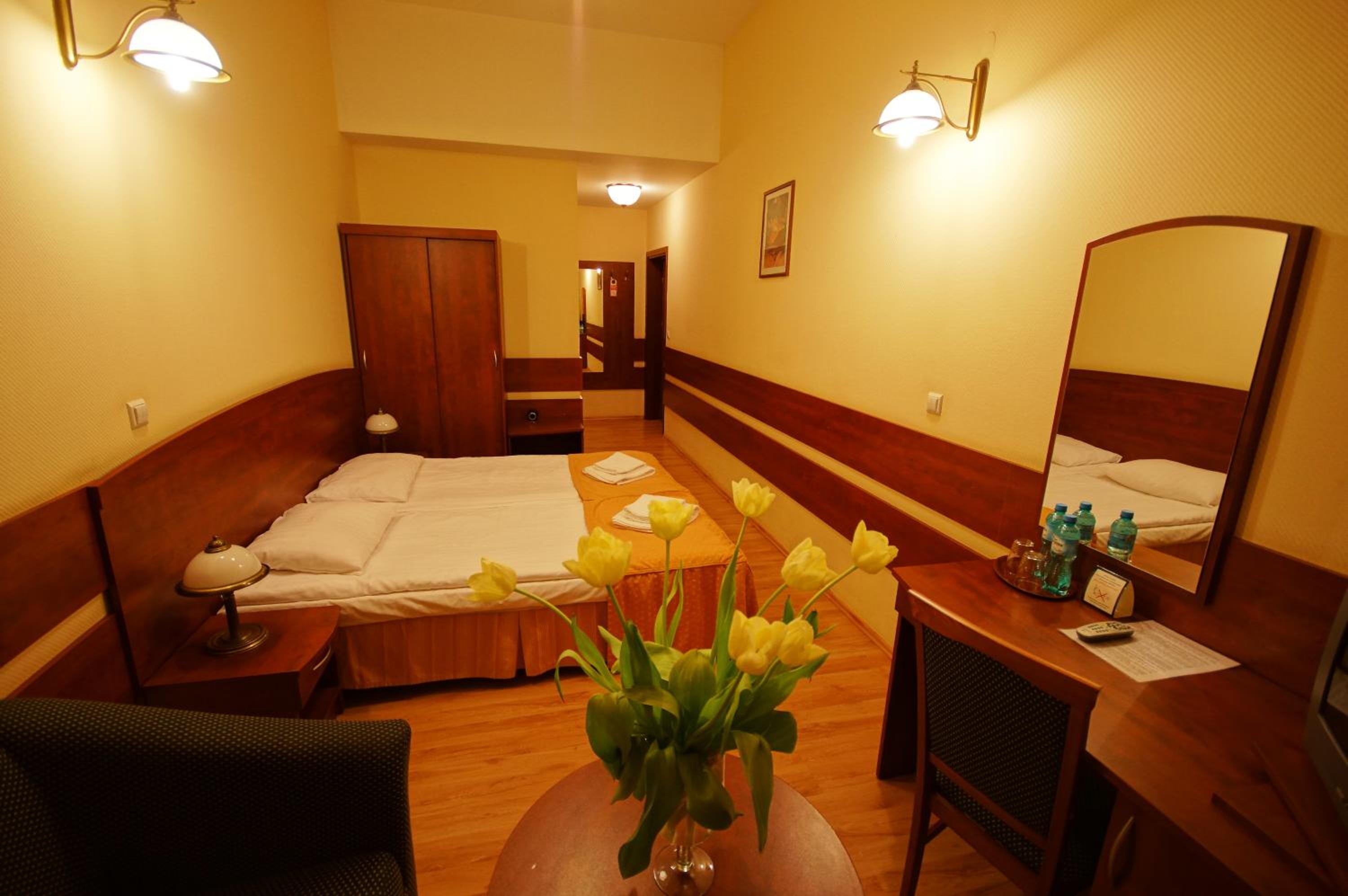Single Room photo 3