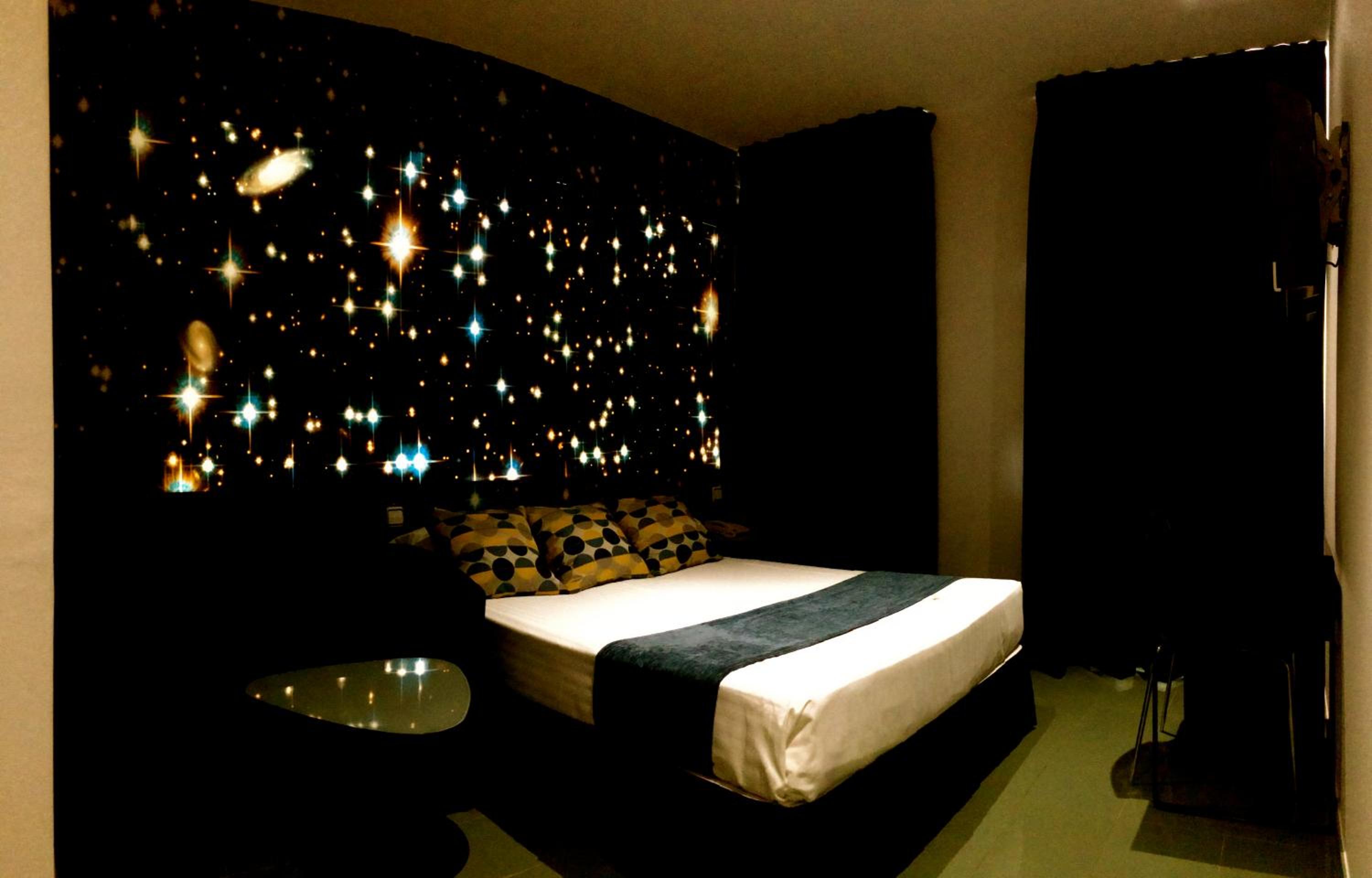 Double Room - Photo 24