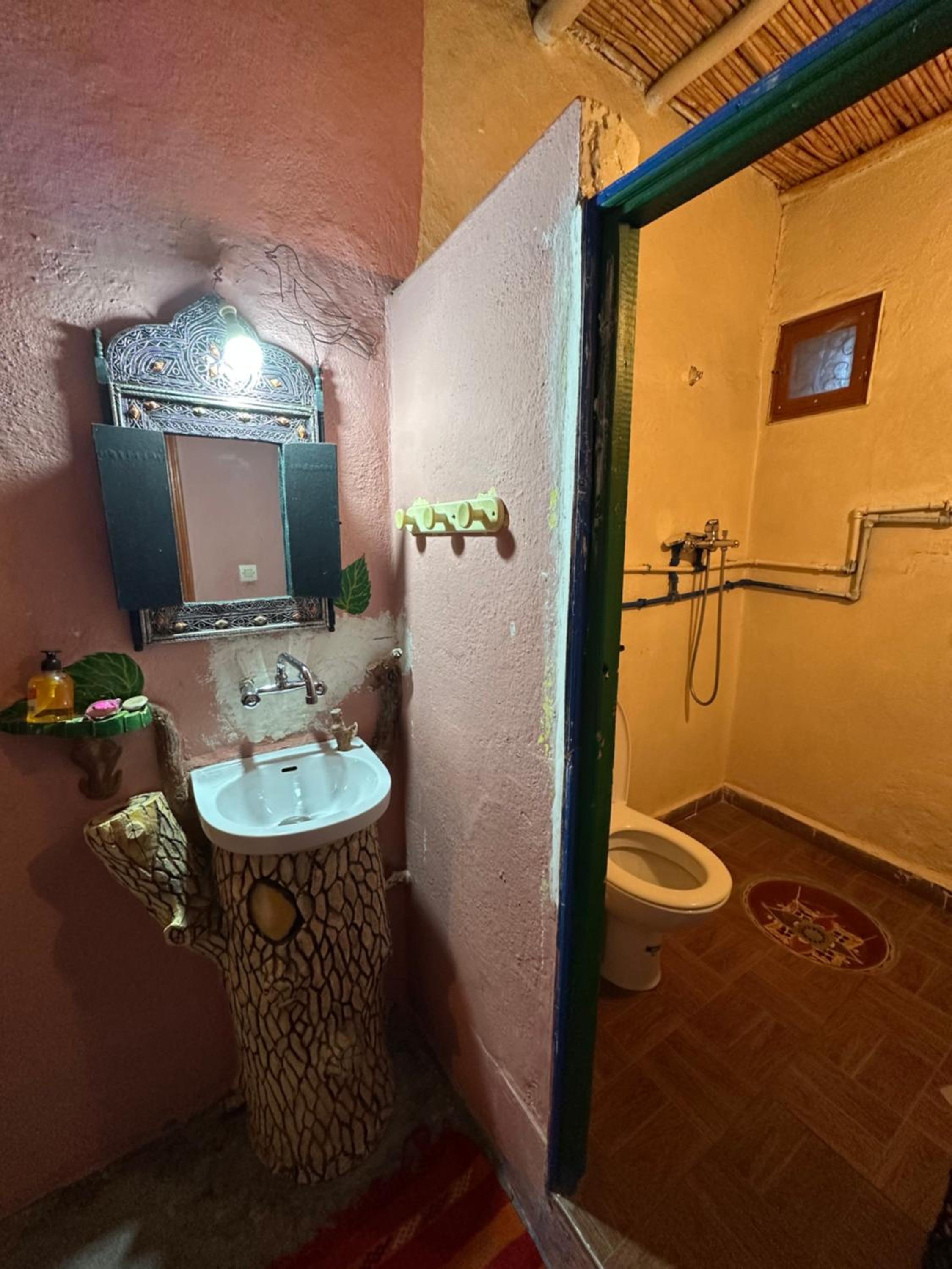 Triple Room with Private External Bathroom - Photo 7