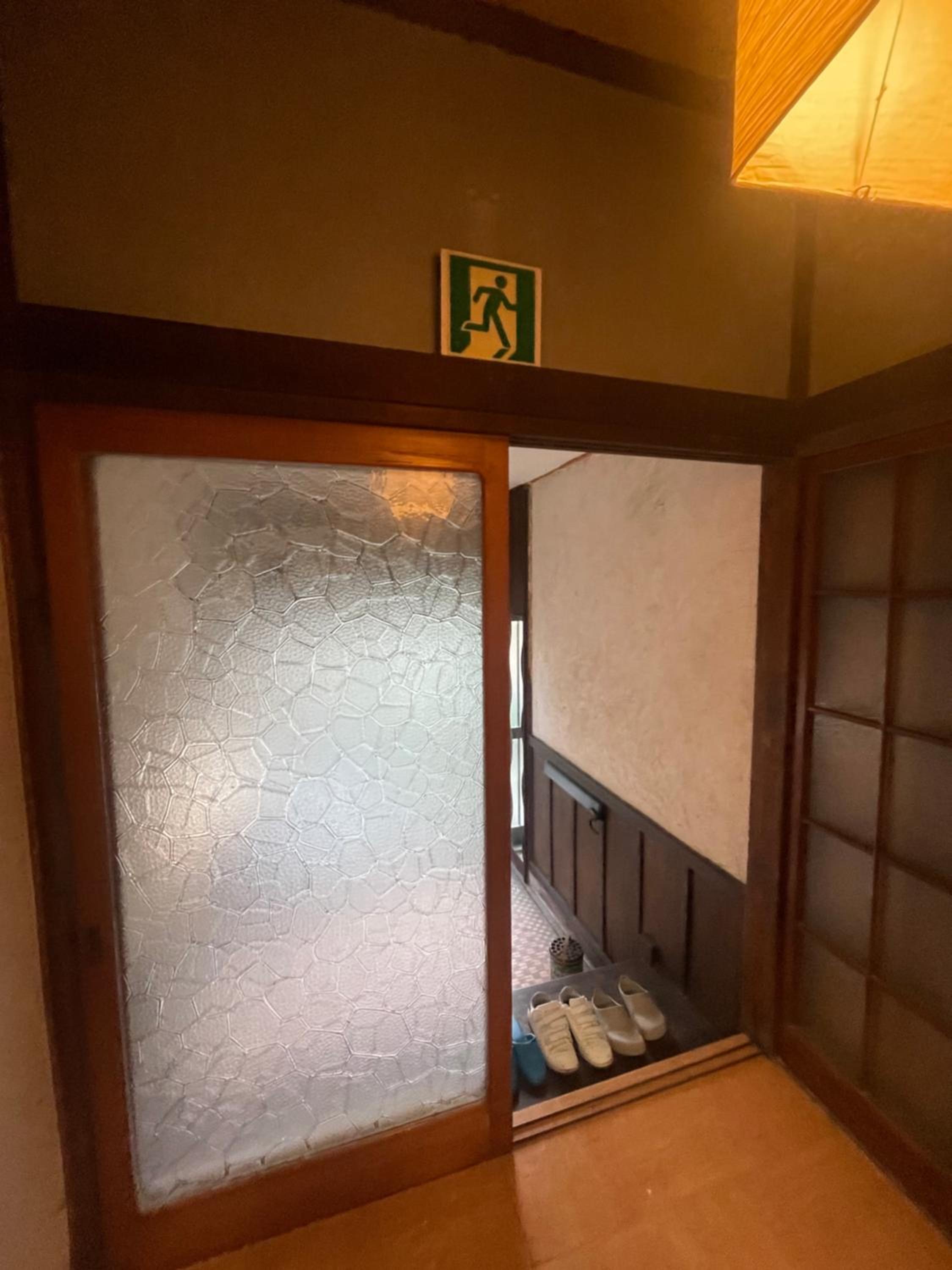Single Room photo 3