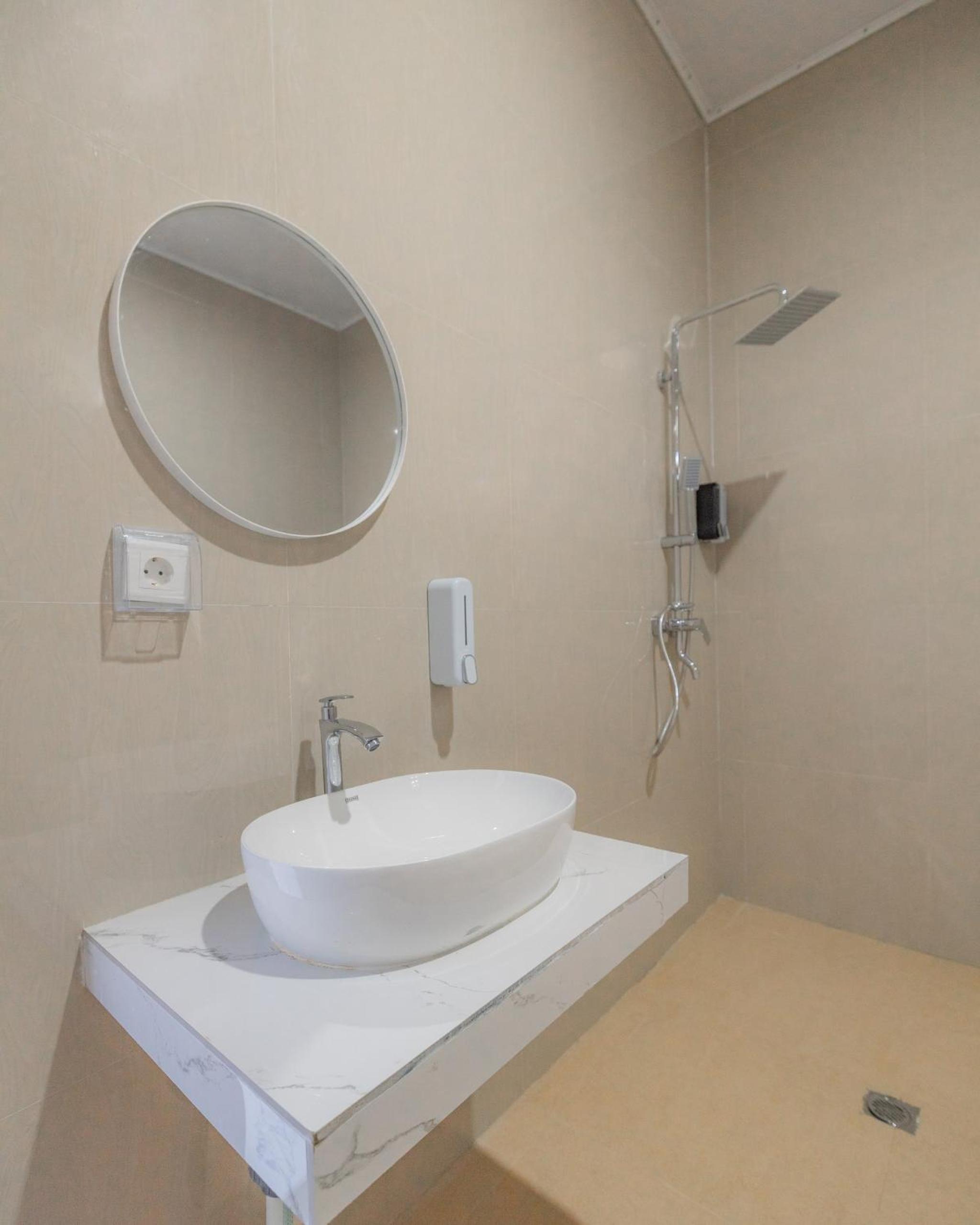 Two-Bedroom Villa - Photo 12