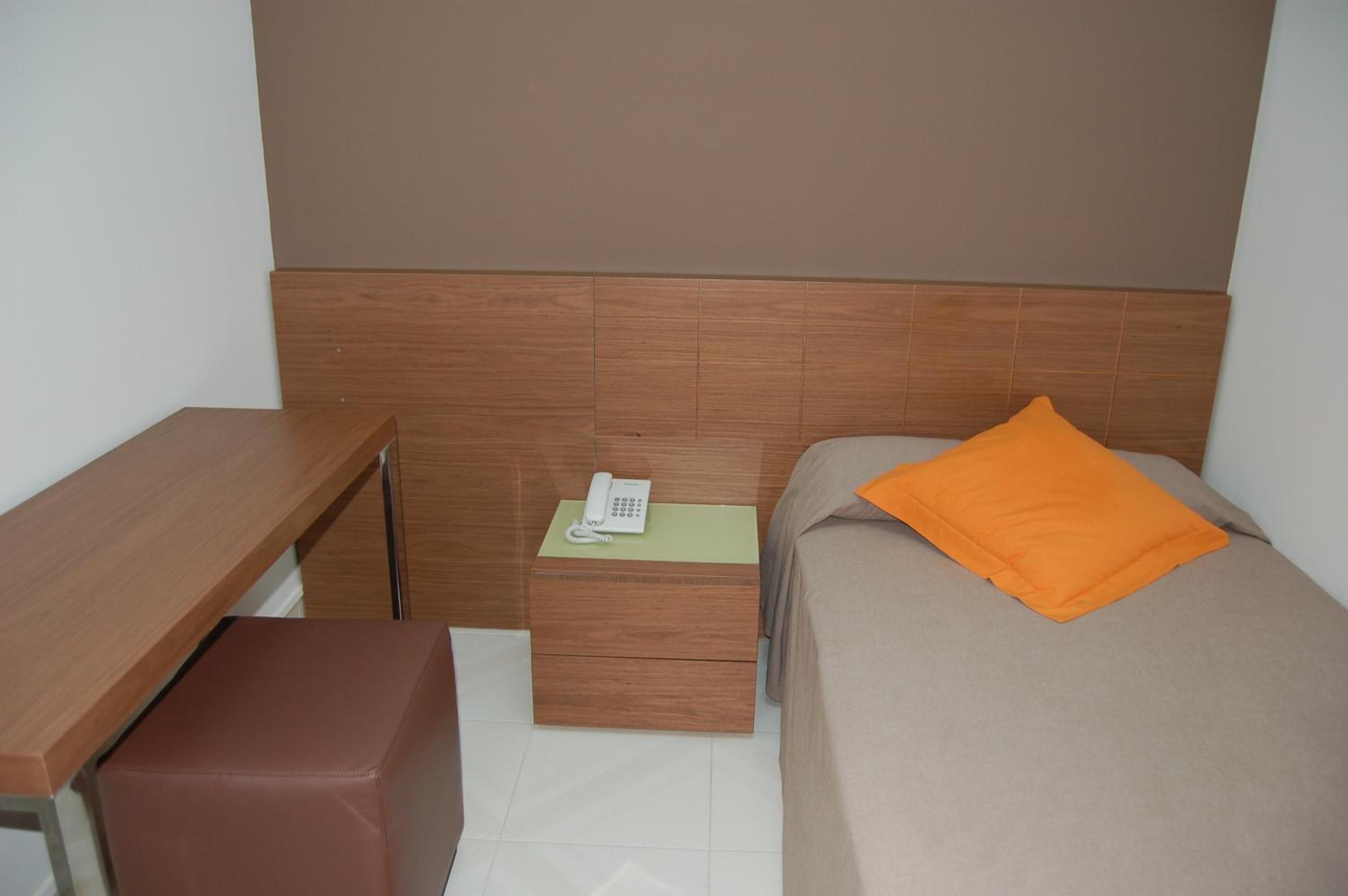 Single Room photo 3