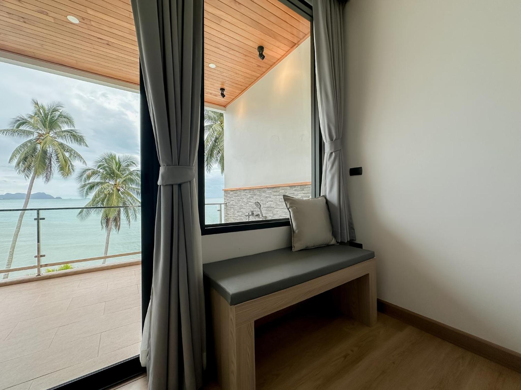 King Room with Sea View