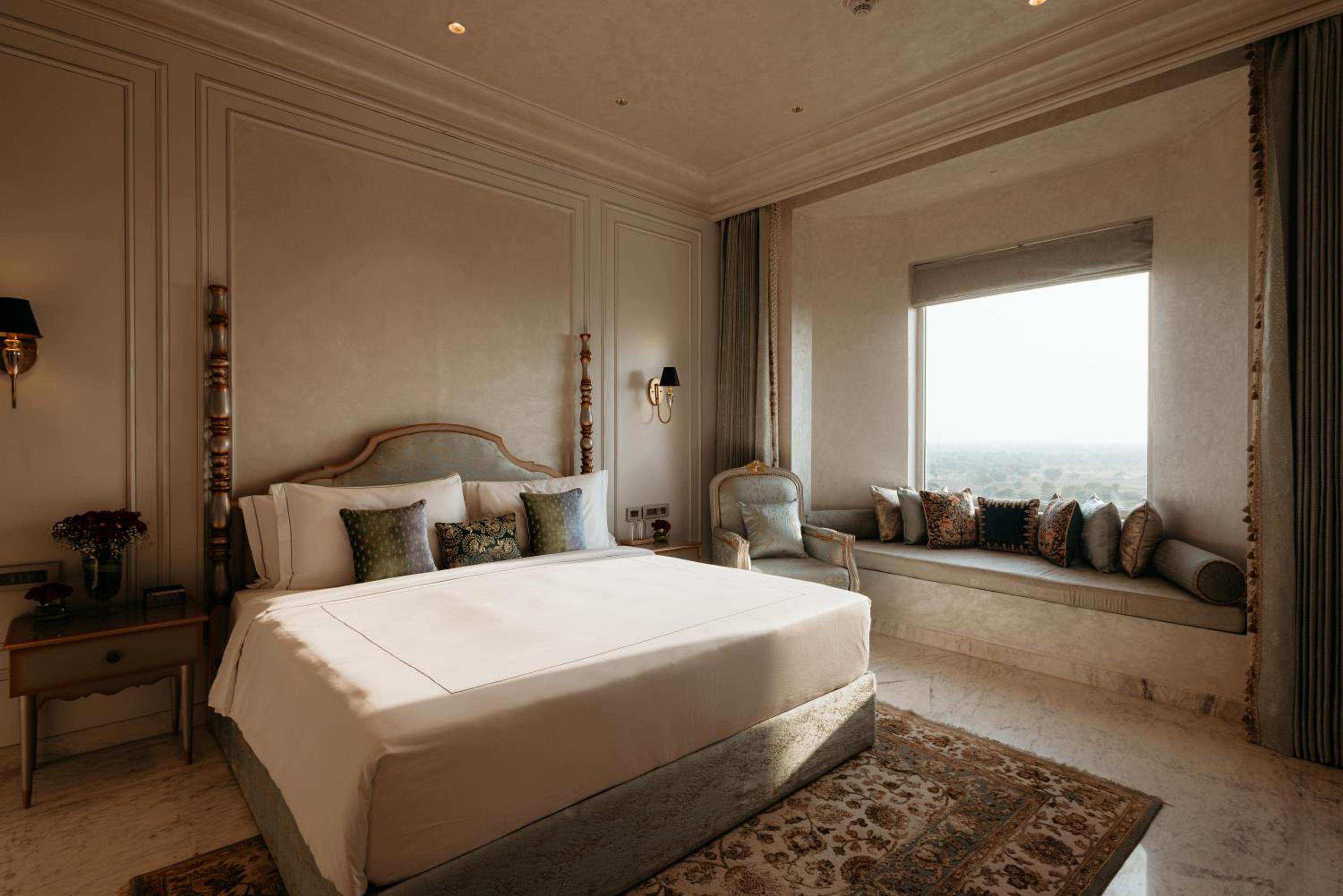 Premier Room - Enjoy 20% on all hotel services,90 mins SPA at the cost of 60 mins,  4 pints of beer on arrival,4 Pcs of laundry, 1+1 on selected beverages at Sheesh Mahal (12PM-6PM), Complimentary Evening Hi-Tea - Photo 2
