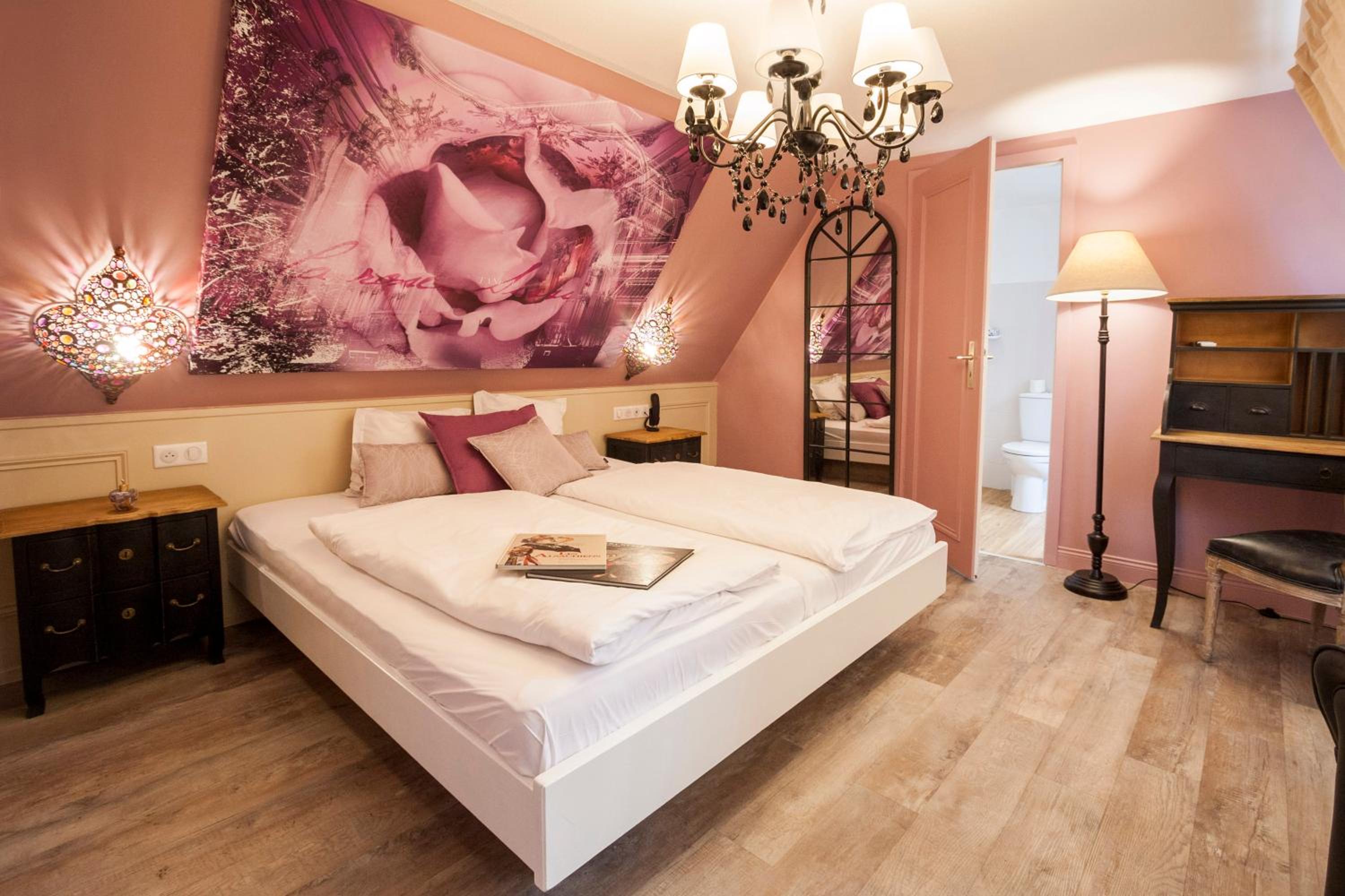 Twin Room - Photo 26