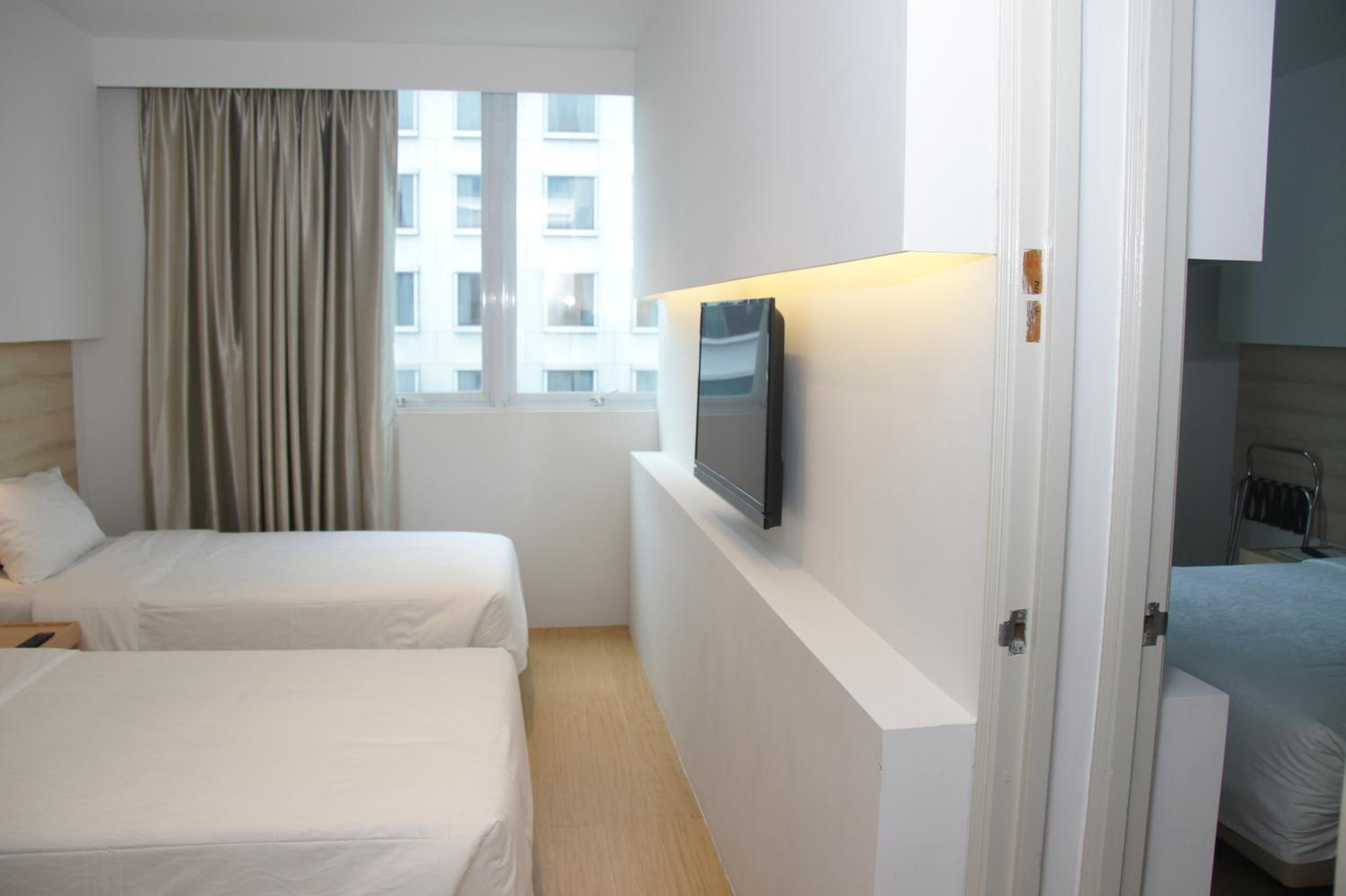 Deluxe Connecting Room photo 2
