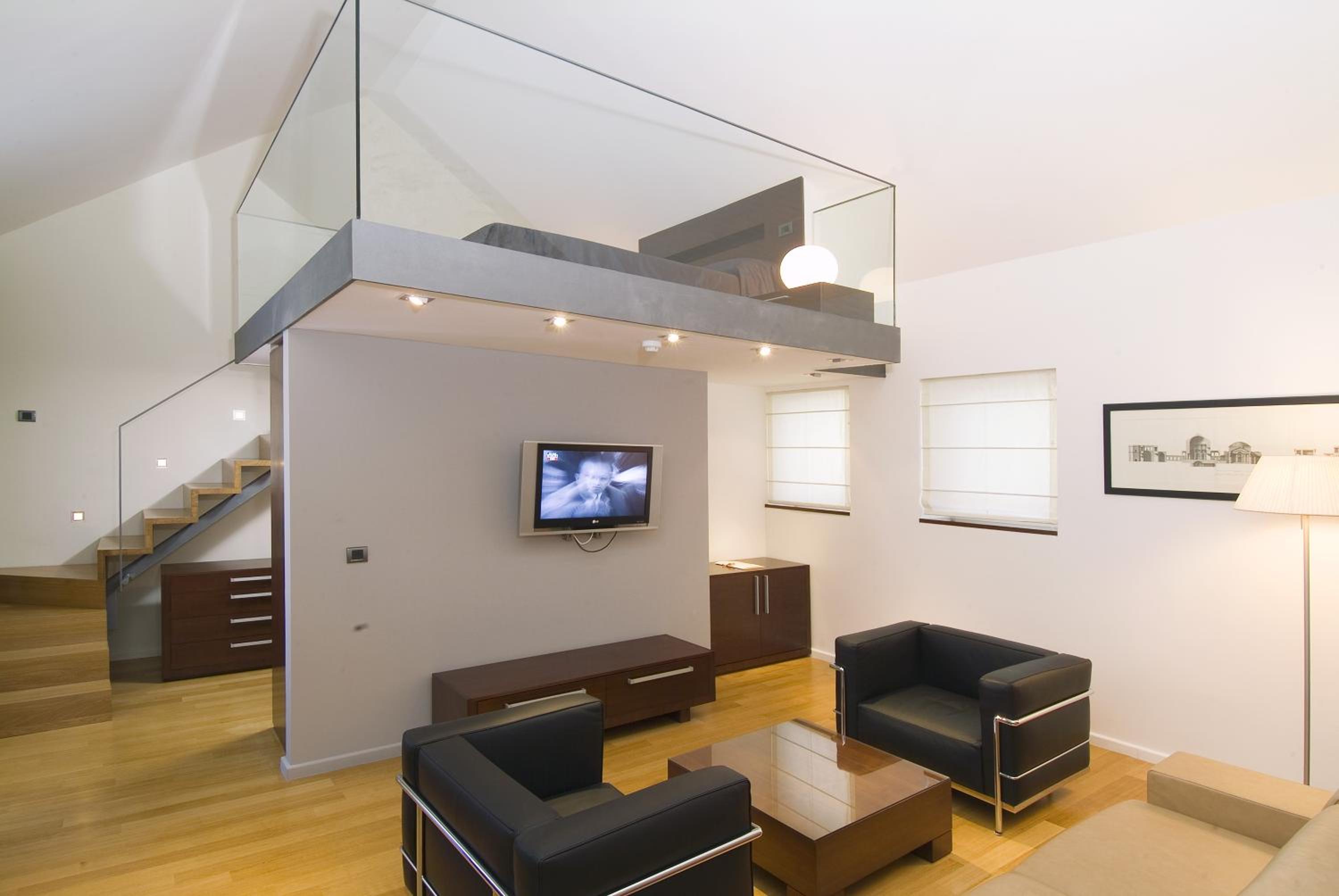 Luxury Suite - Main Building photo 2
