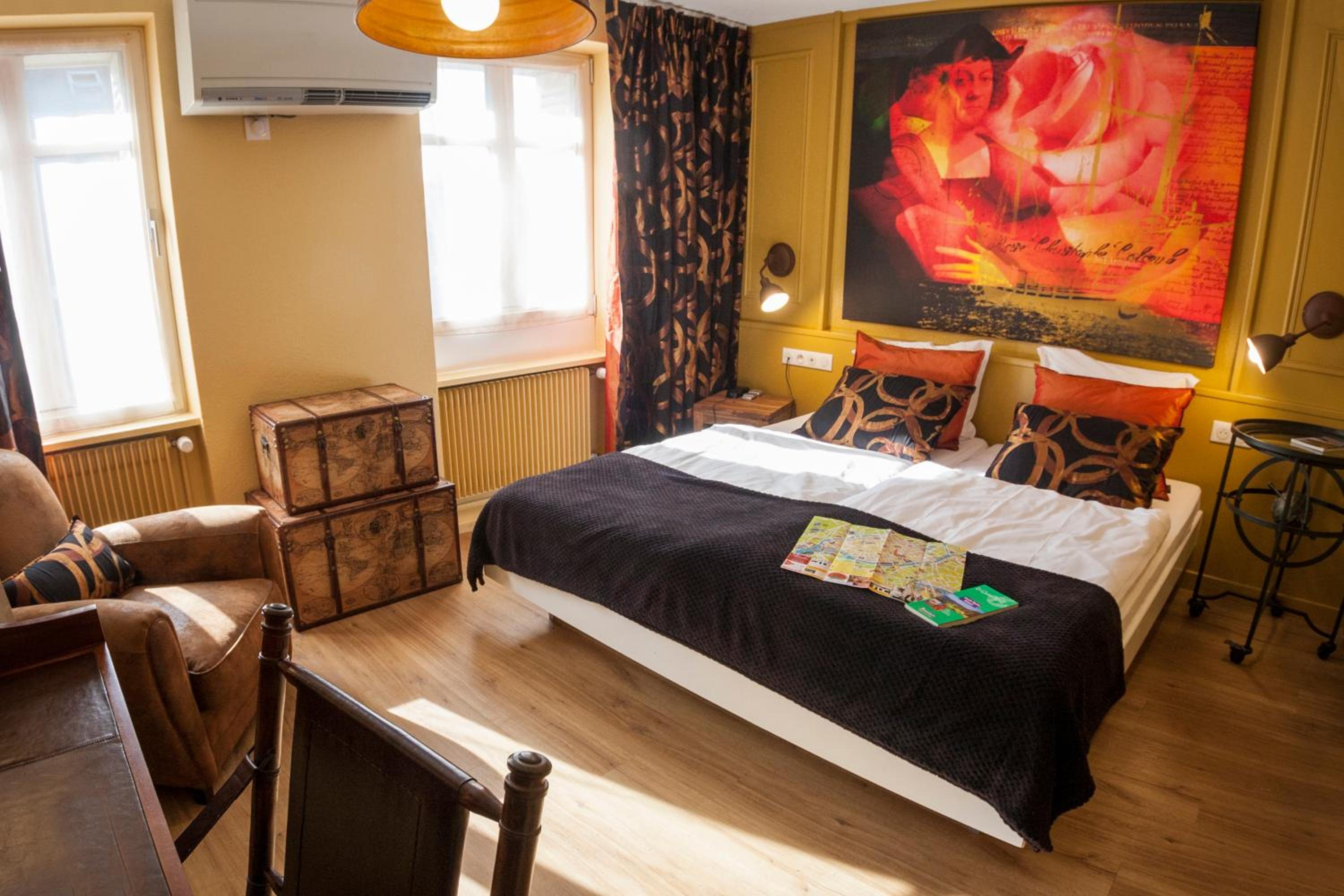 Twin Room - Photo 24