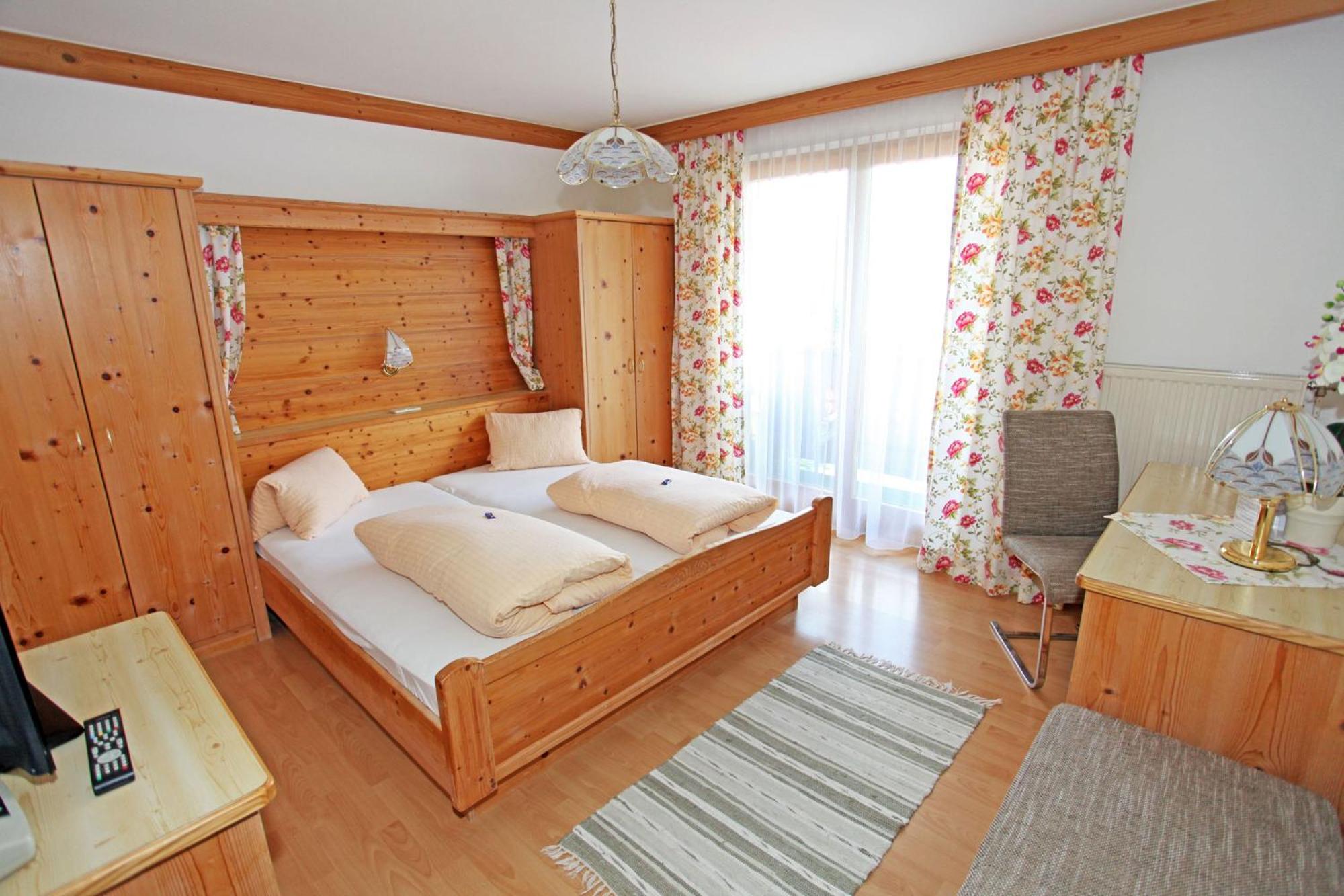 Double Room with Balcony photo 2