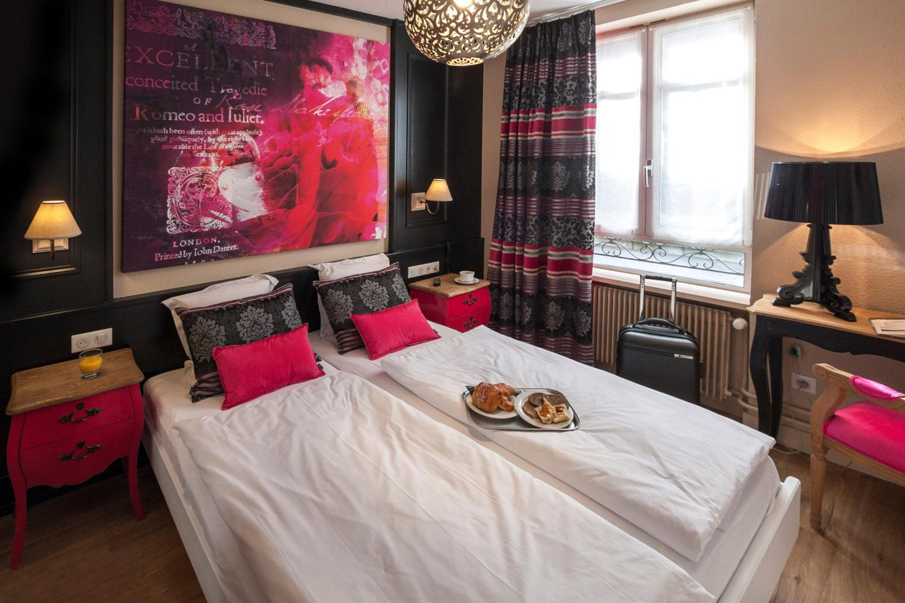 Double Room - Photo 6