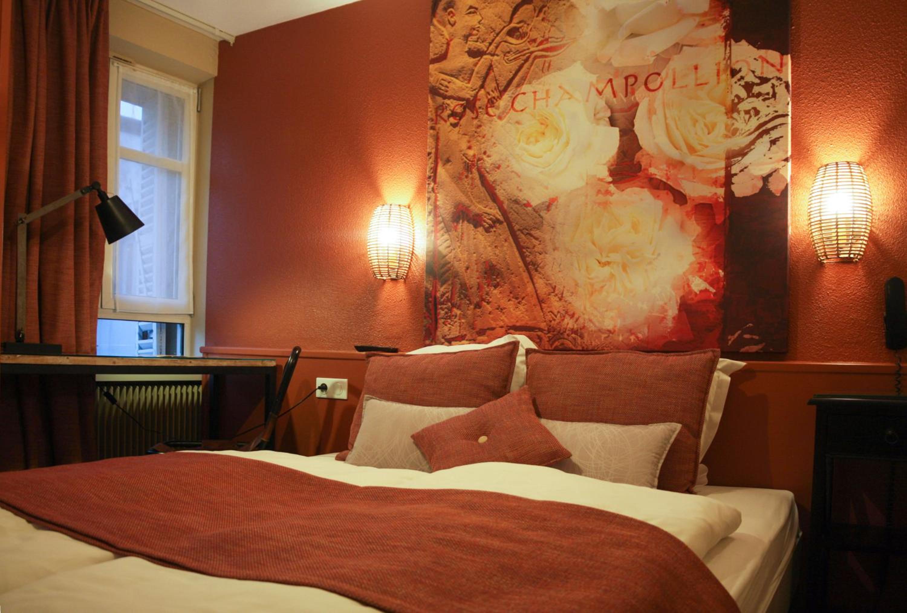 Twin Room - Photo 6