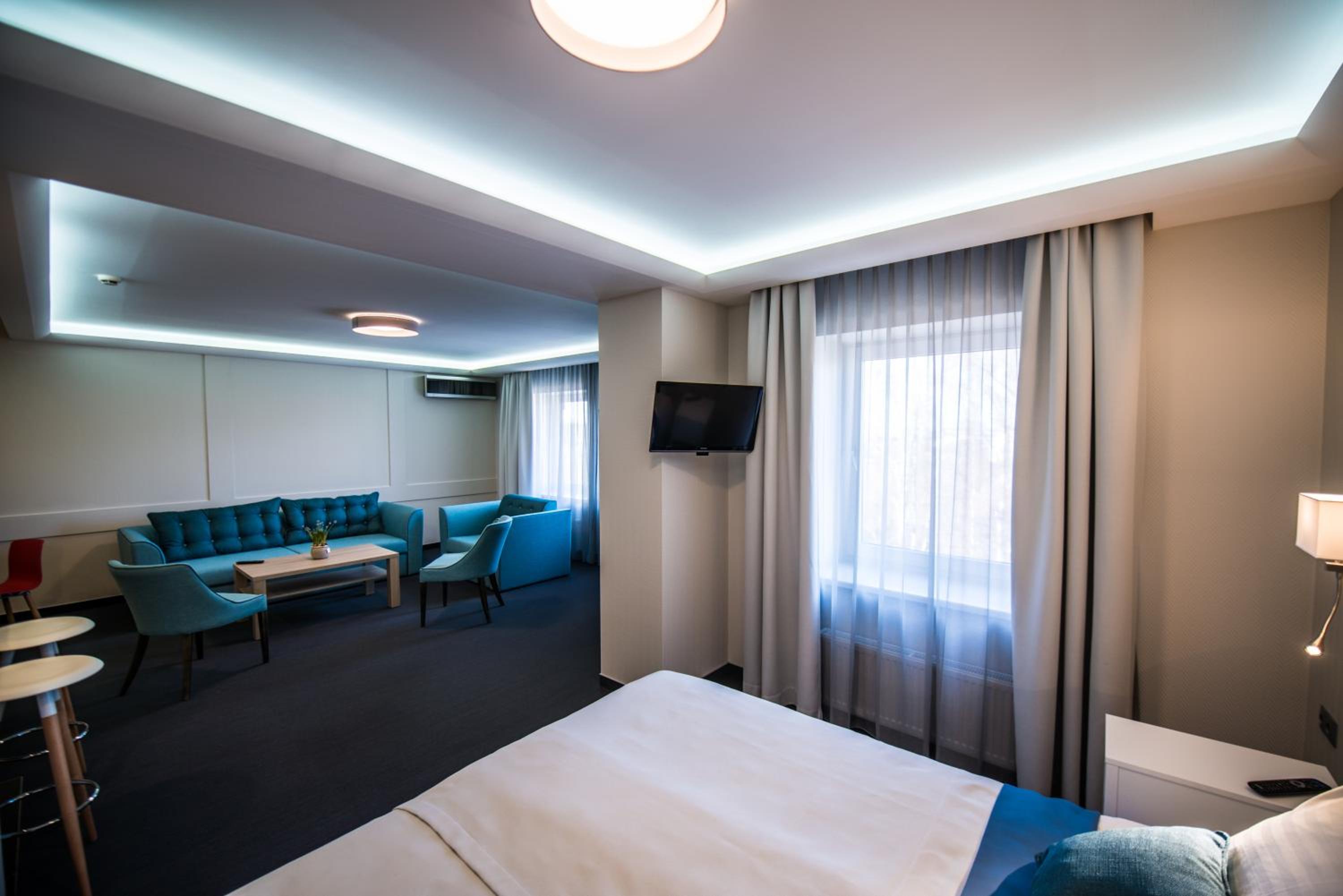 Suite Apartment - Photo 2