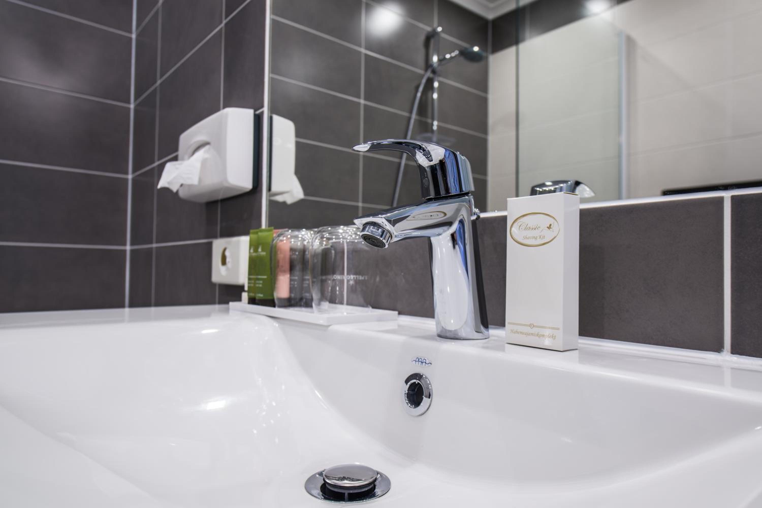 Suite Apartment - Photo 10