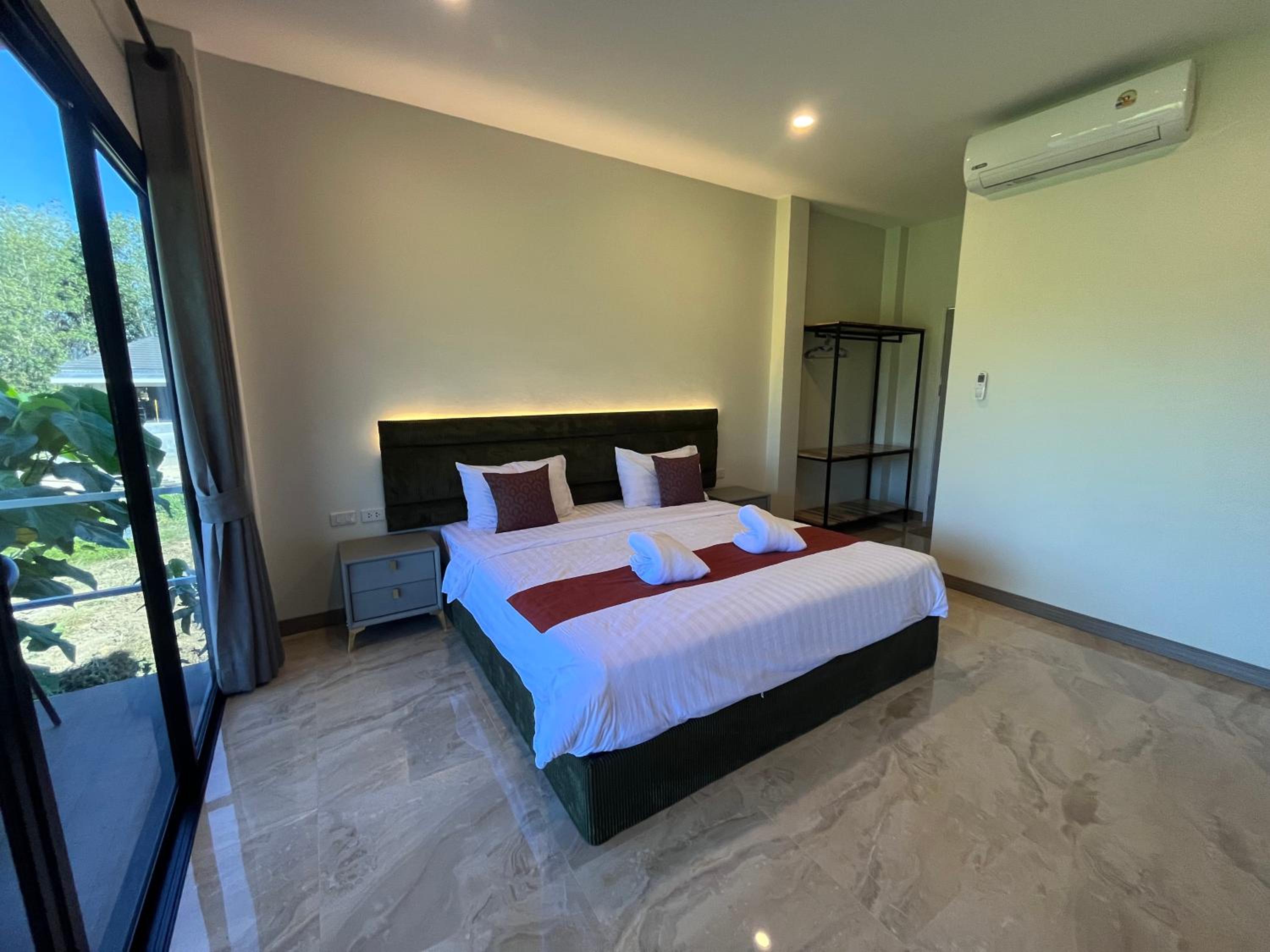 Double Room with Garden View - Photo 18