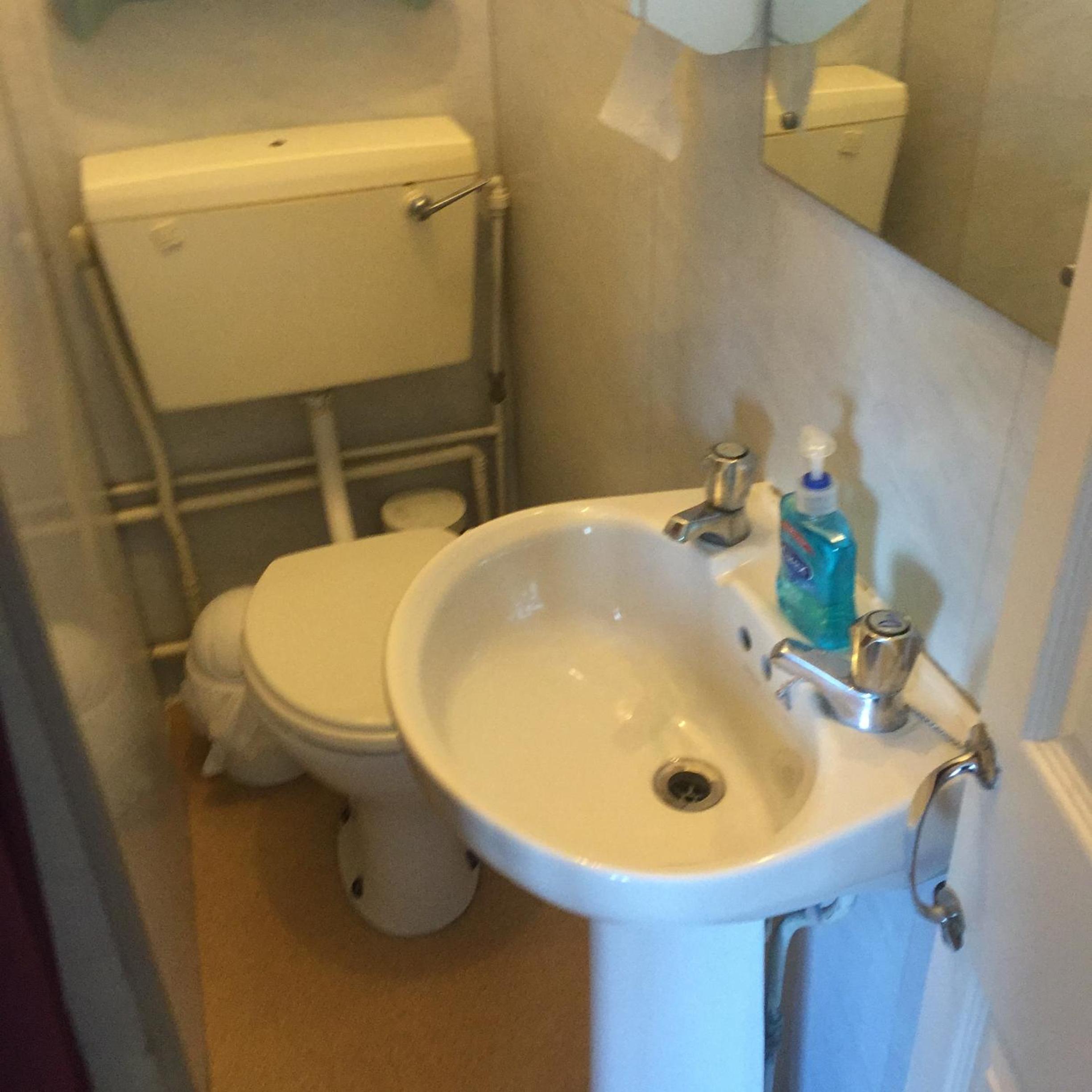 Standard Twin Room photo 3