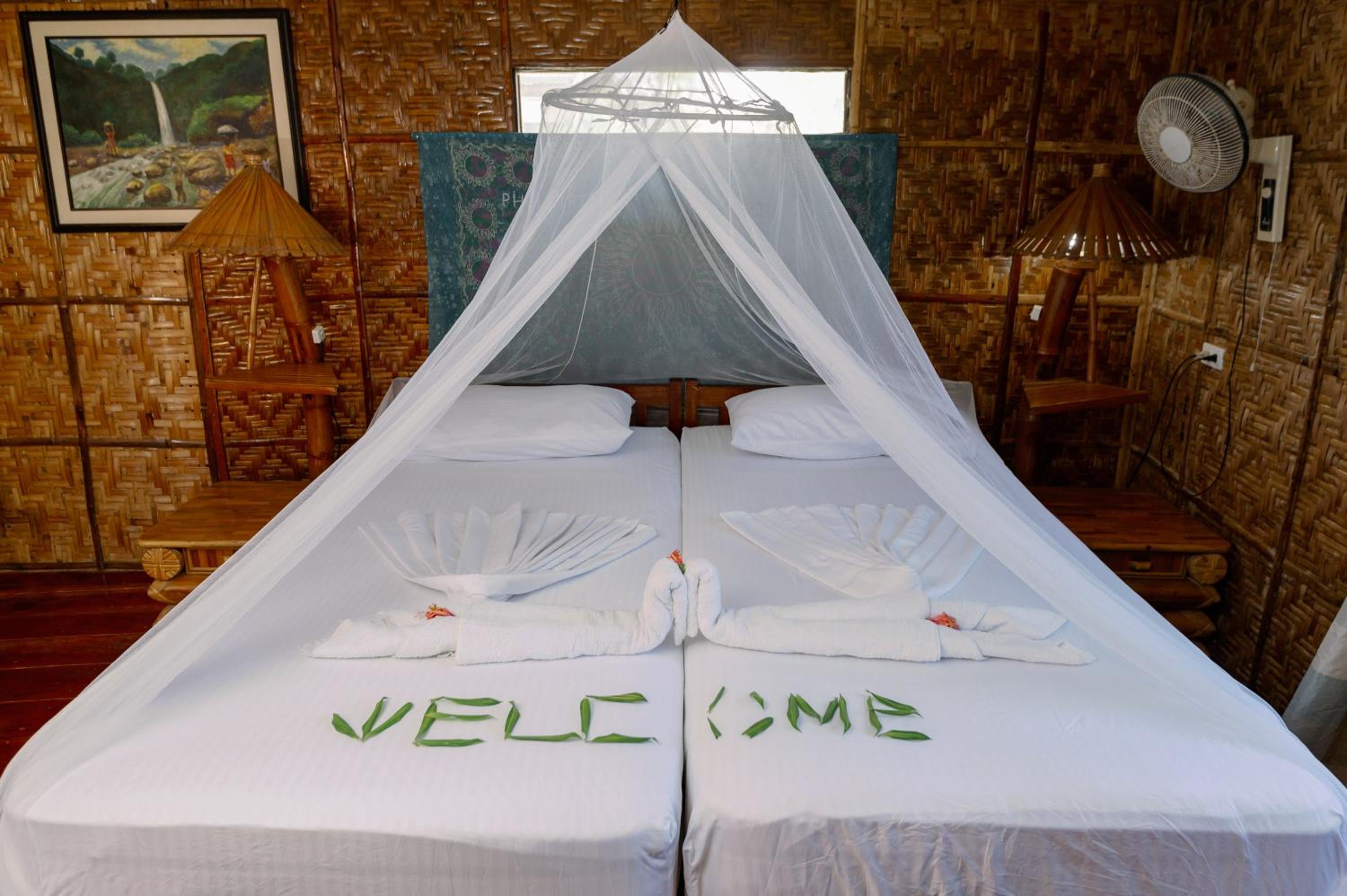 Standard Double Room with Fan photo 2