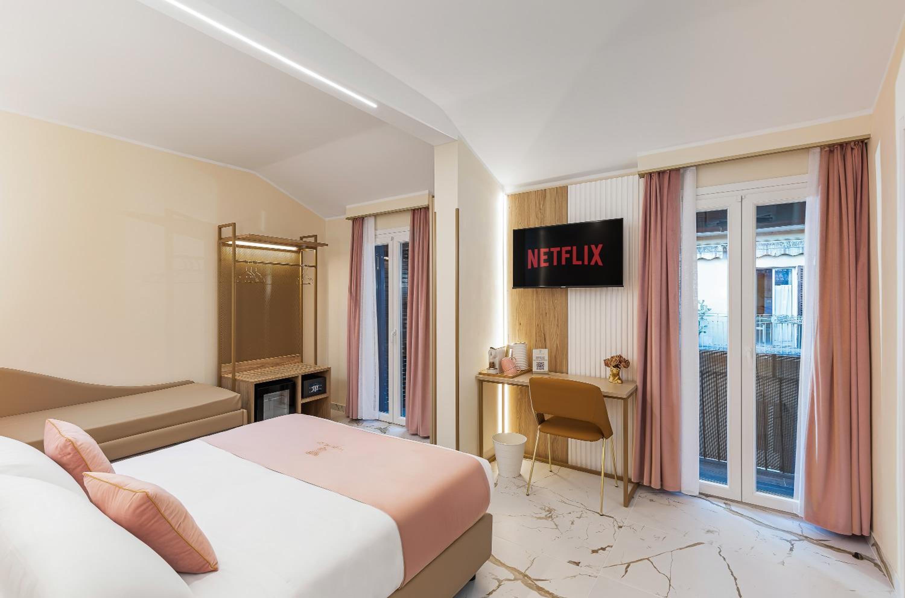 Deluxe Double Room with Balcony