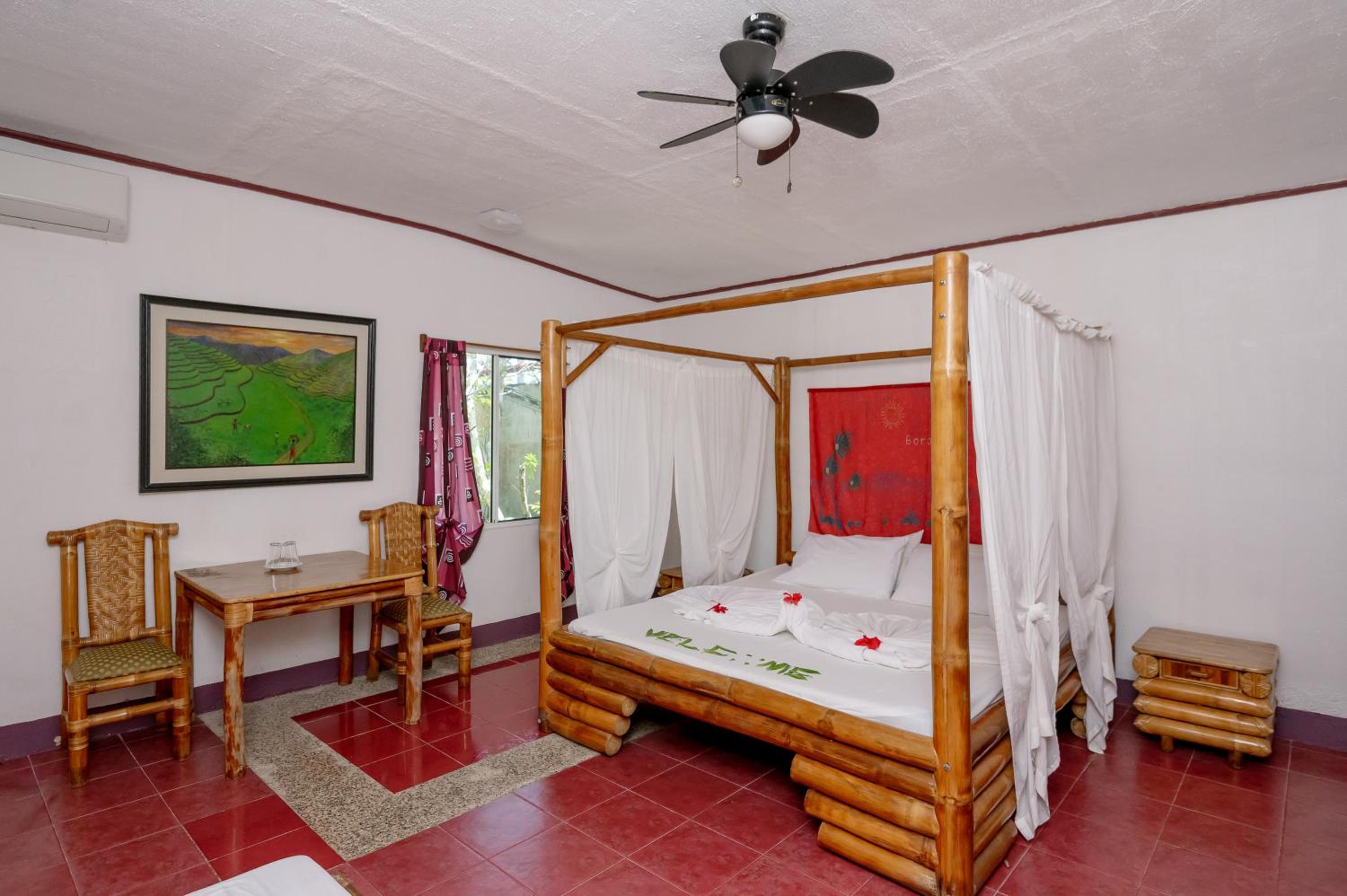 Bungalow with Garden View photo 3