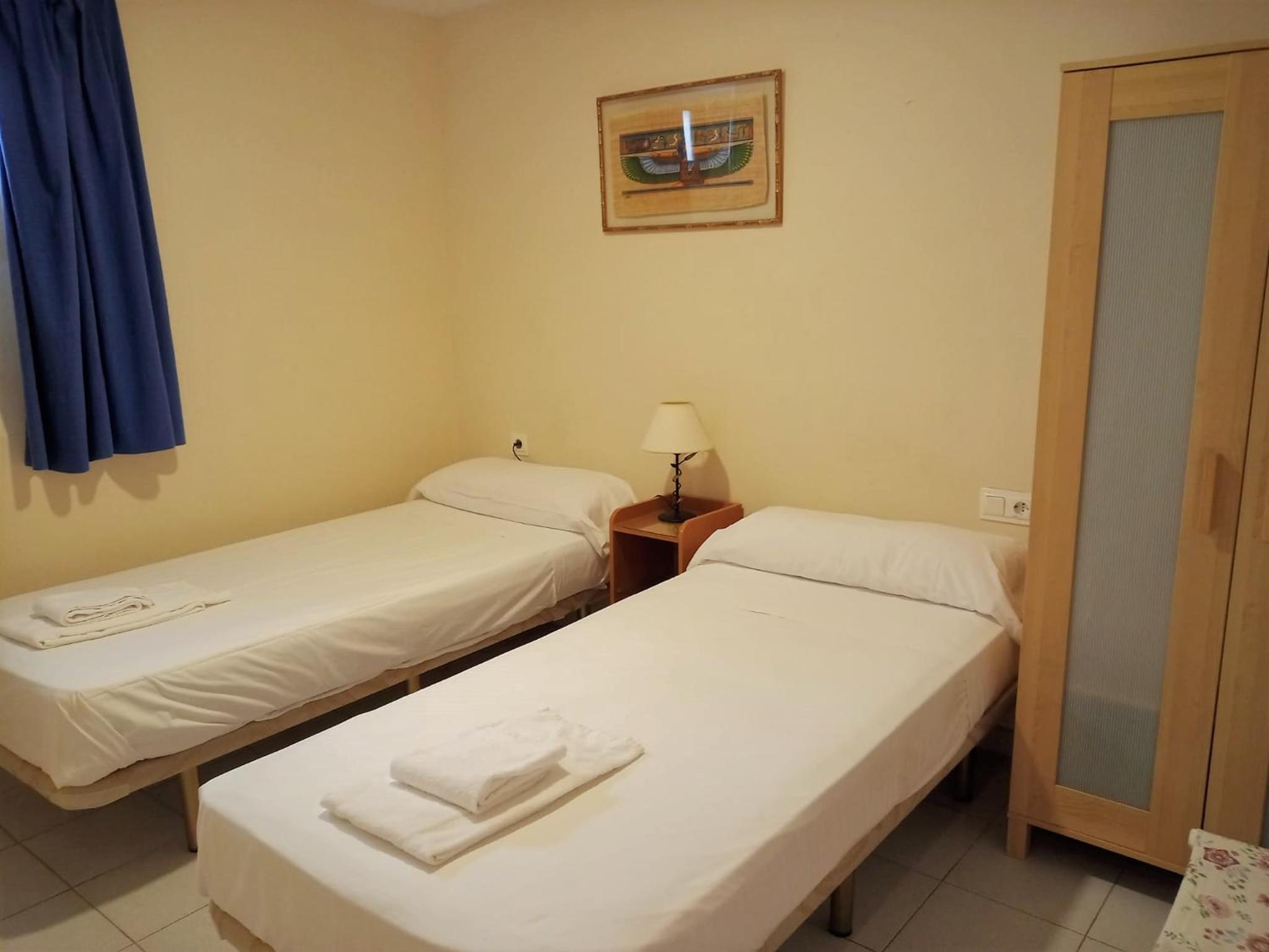 Apartment - Split Level - Photo 2