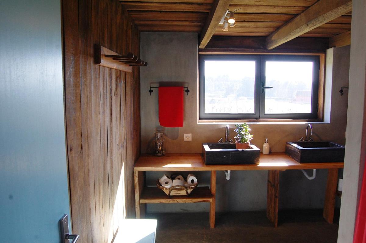 Three-Bedroom House photo 2