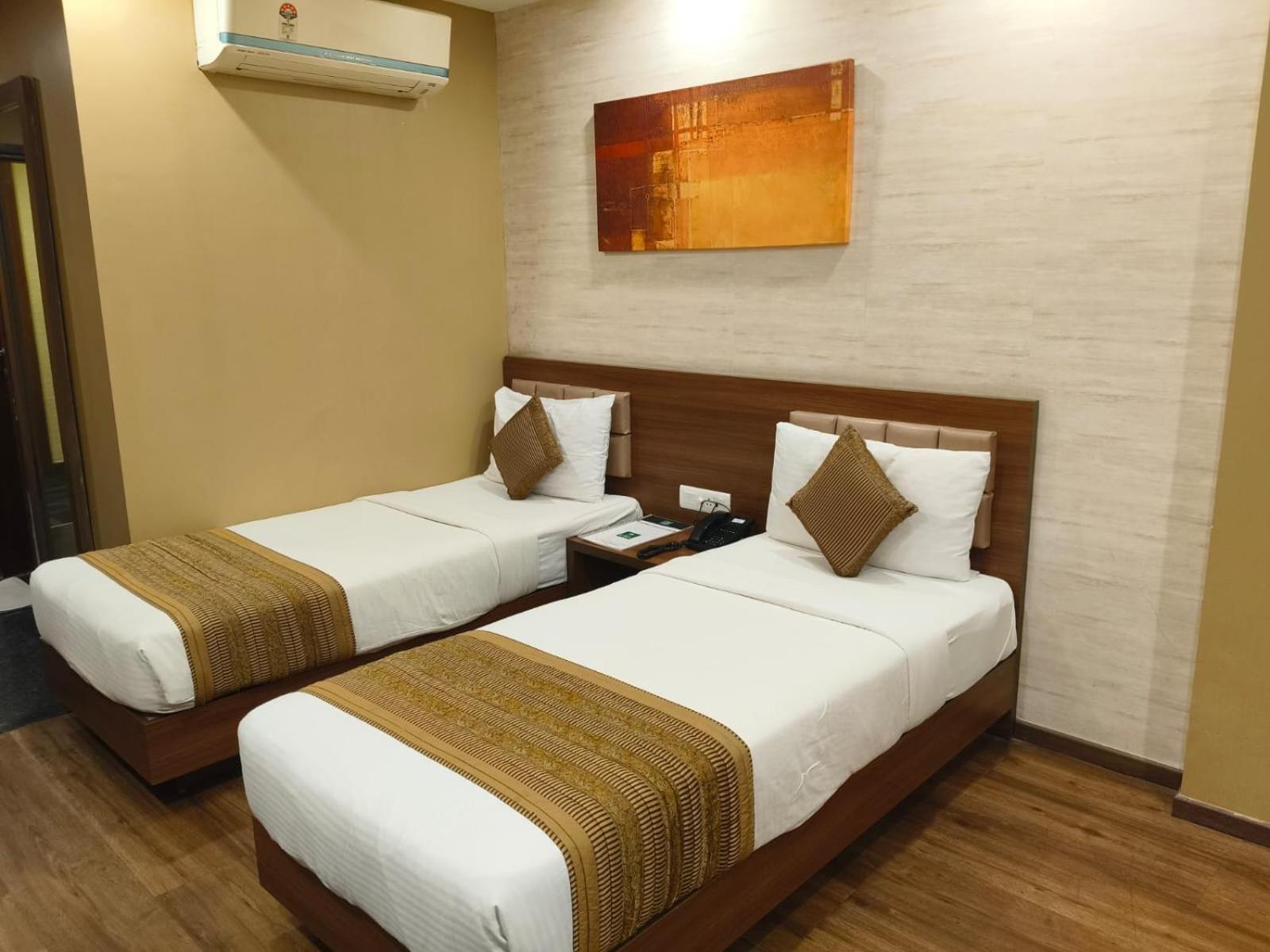 Deluxe Room with Jagannath Temple View from Balcony photo 3