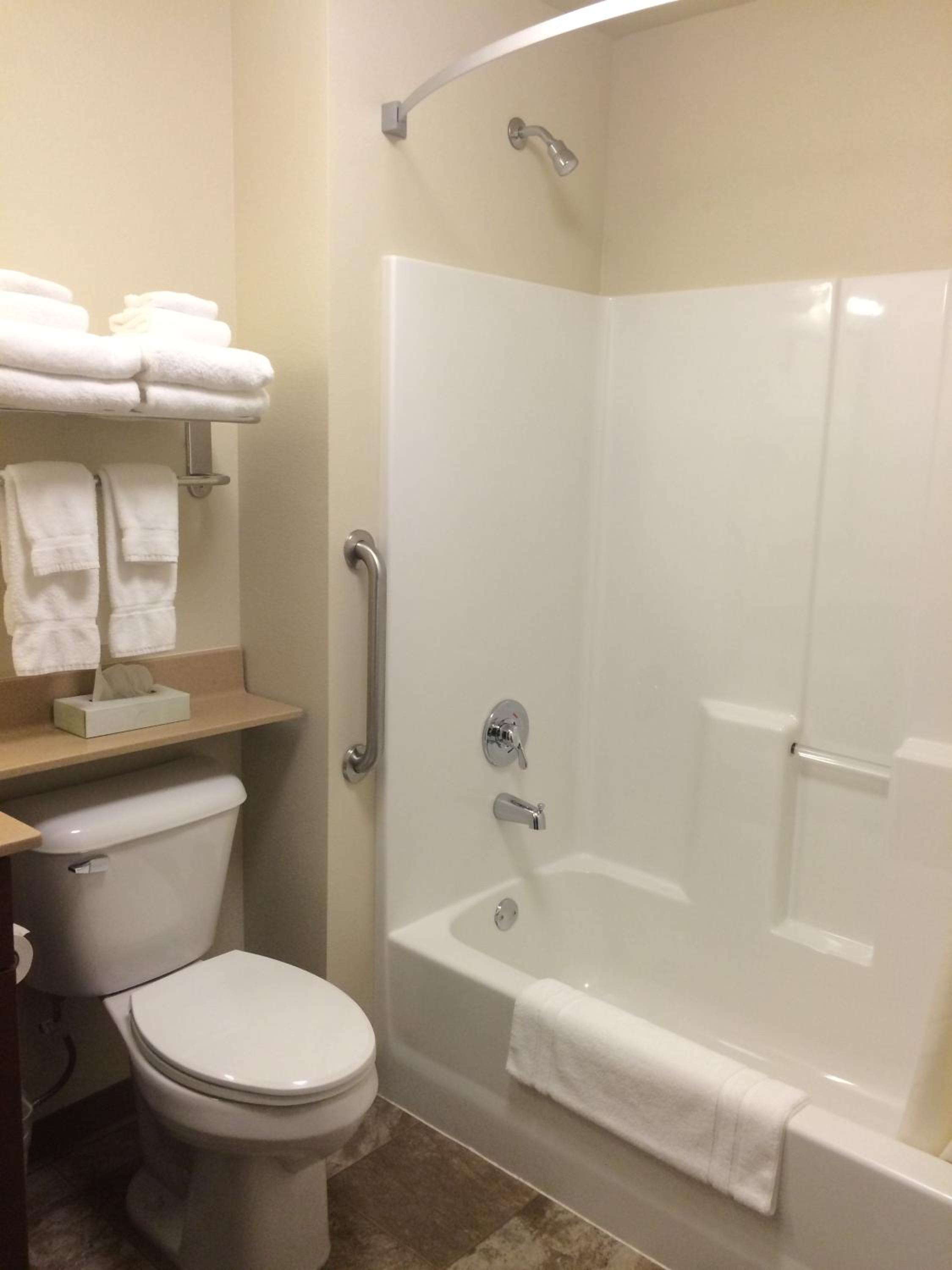Queen Room with Two Queen Beds - Recliner - Hearing Accessible photo 3