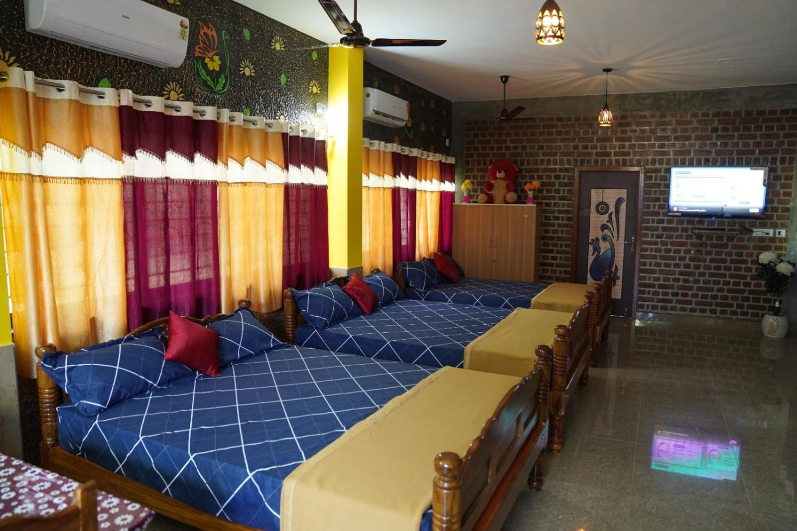 Superior King Suite - Photo 9