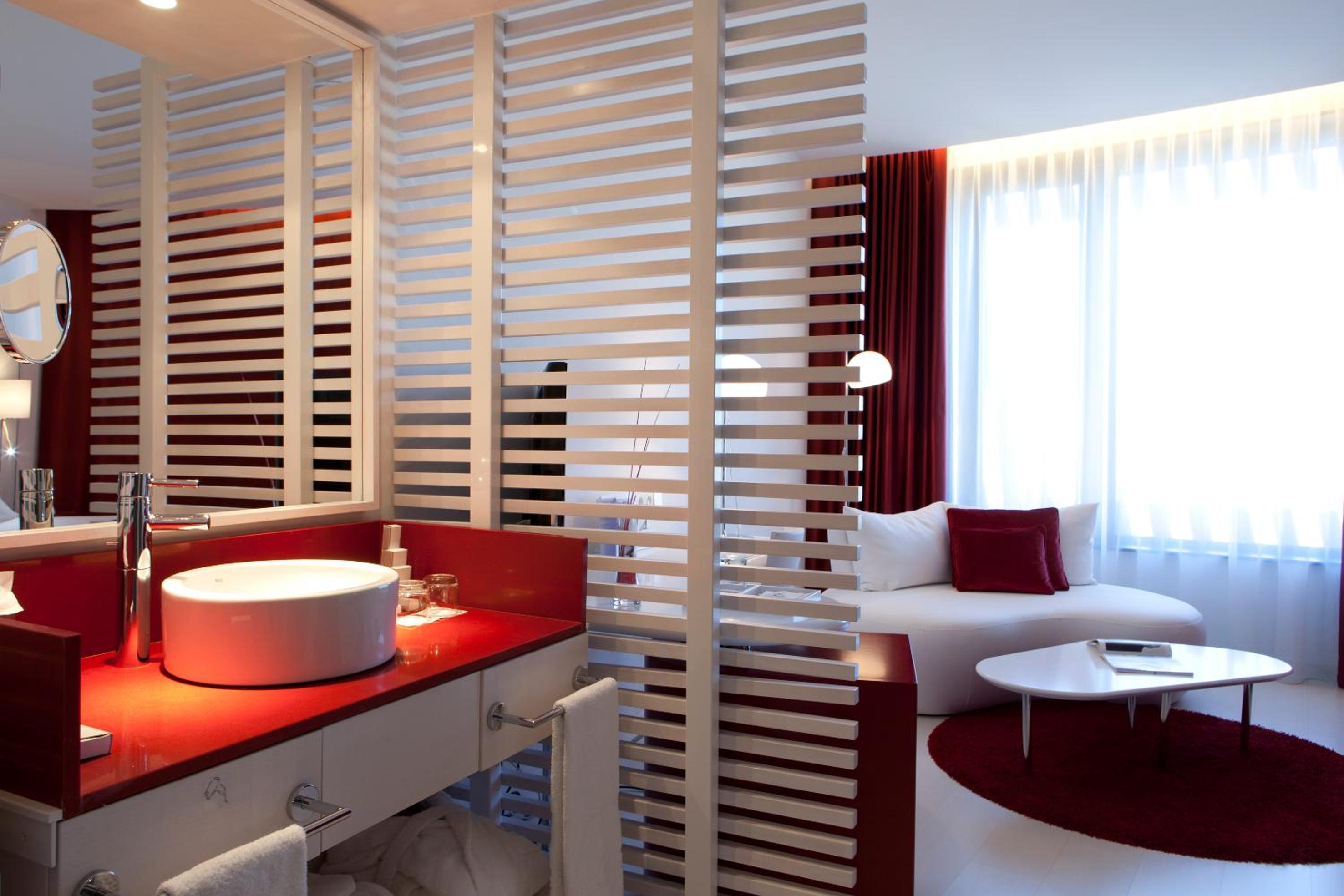 Superior Double Room with Extra Bed photo 3