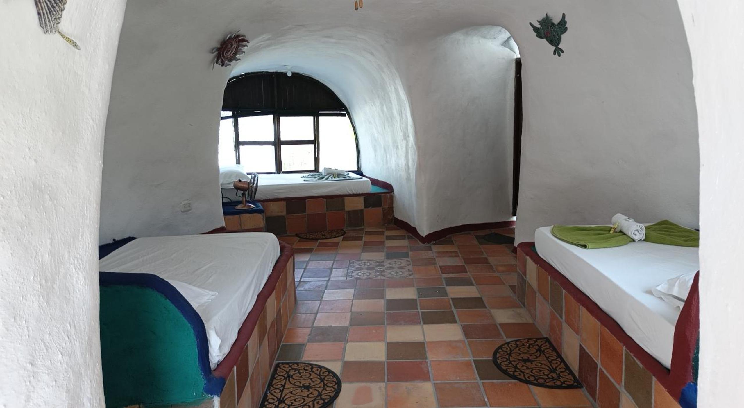 Triple Room with Private Bathroom photo 3
