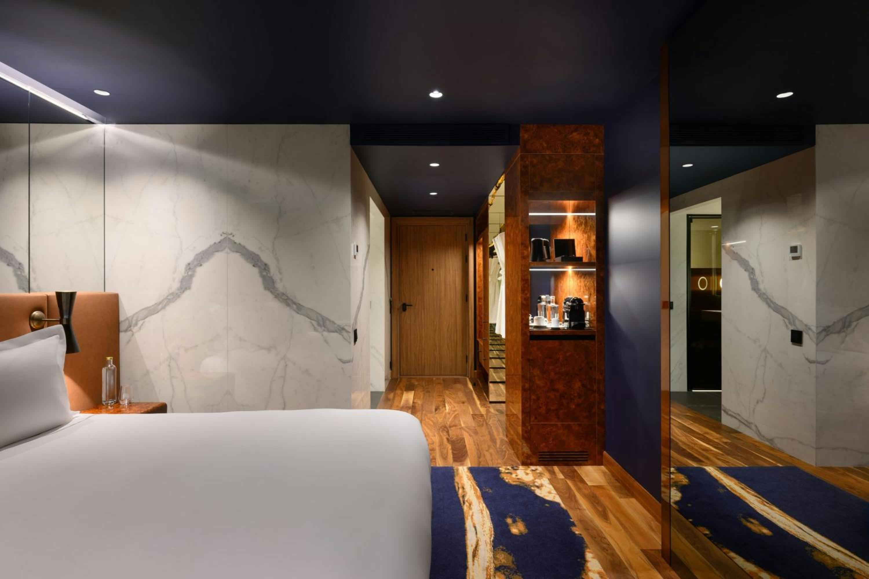 Superior King Room with Balcony
