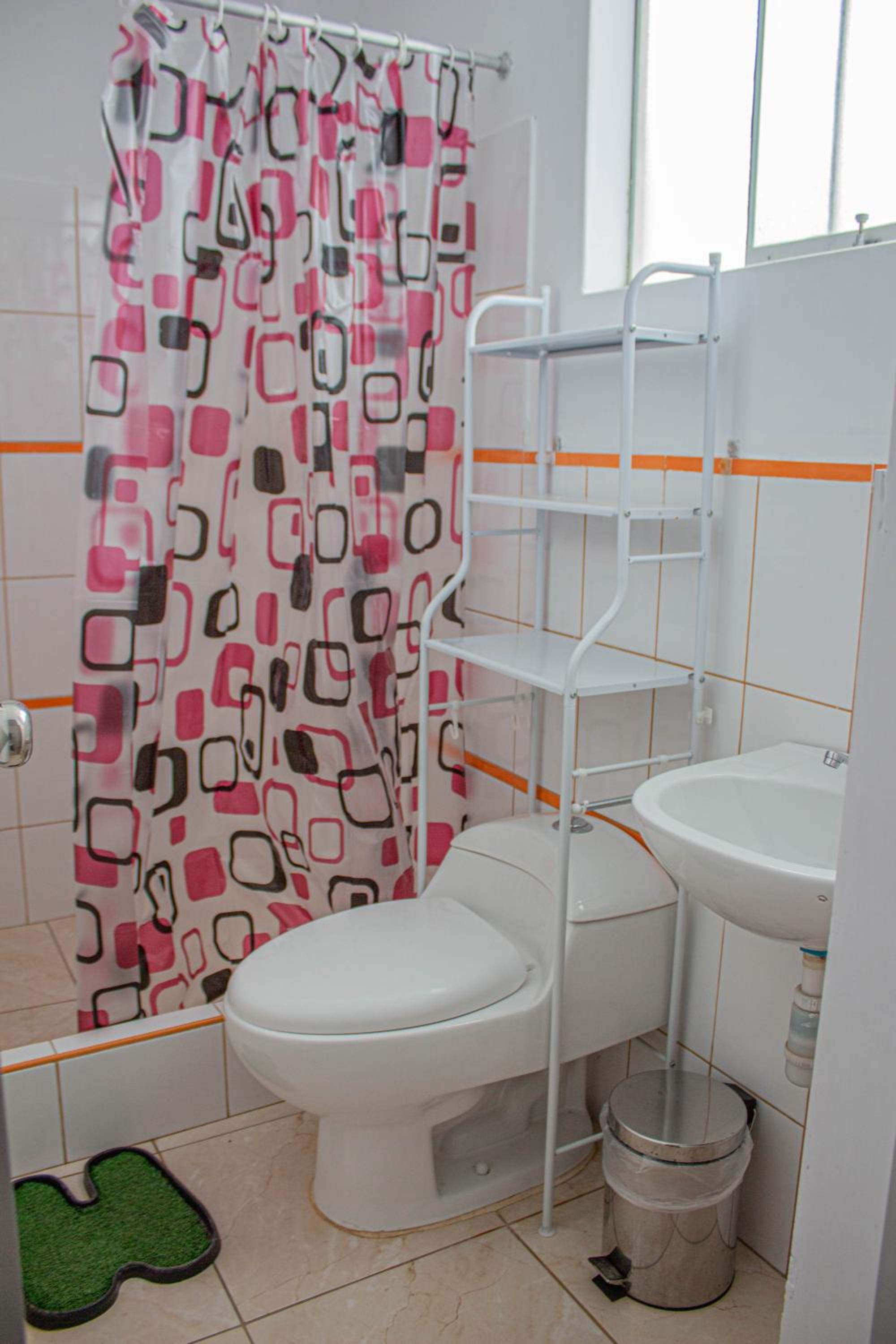 Quadruple Room with Private Bathroom photo 2