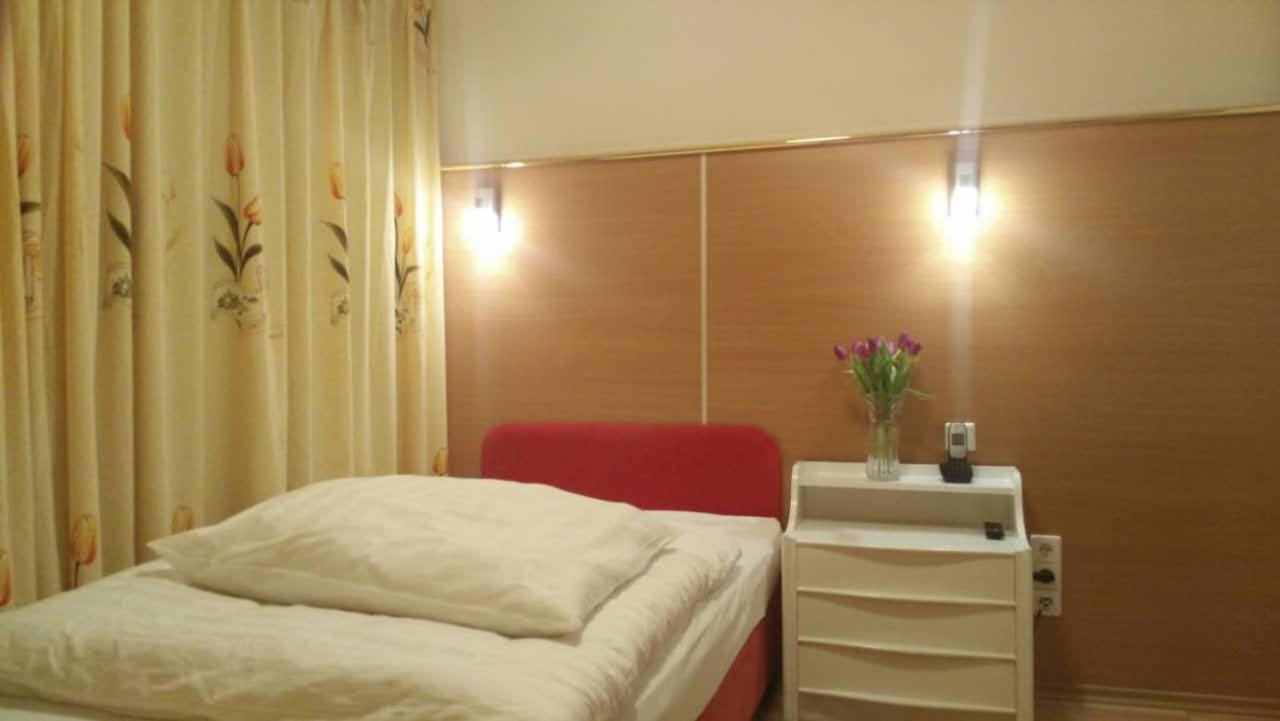 Budget Single Room