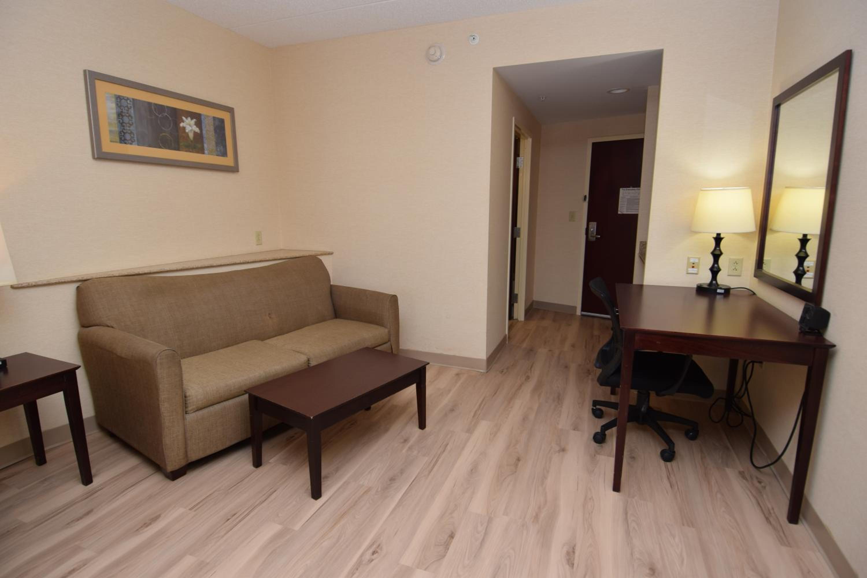 King Suite - Photo 3