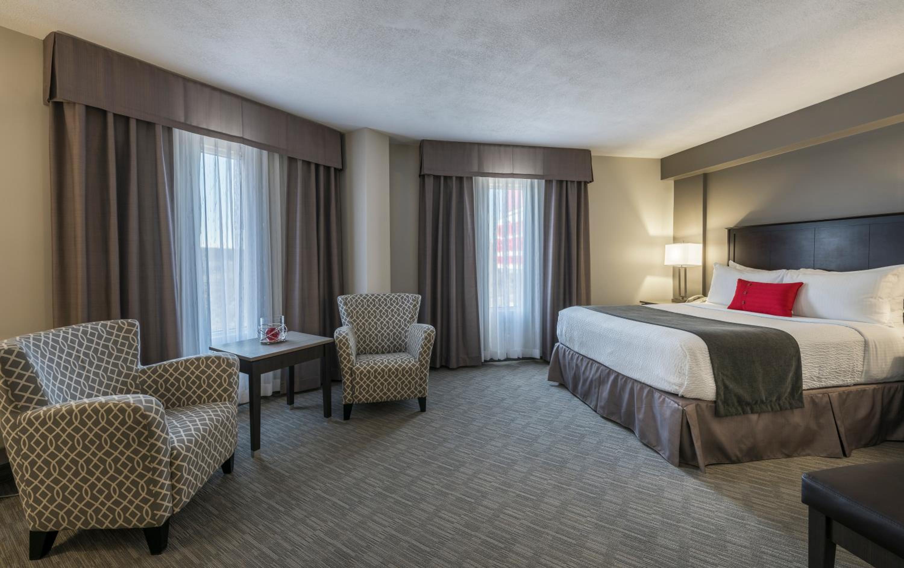 King Suite - Non-Smoking - Photo 1