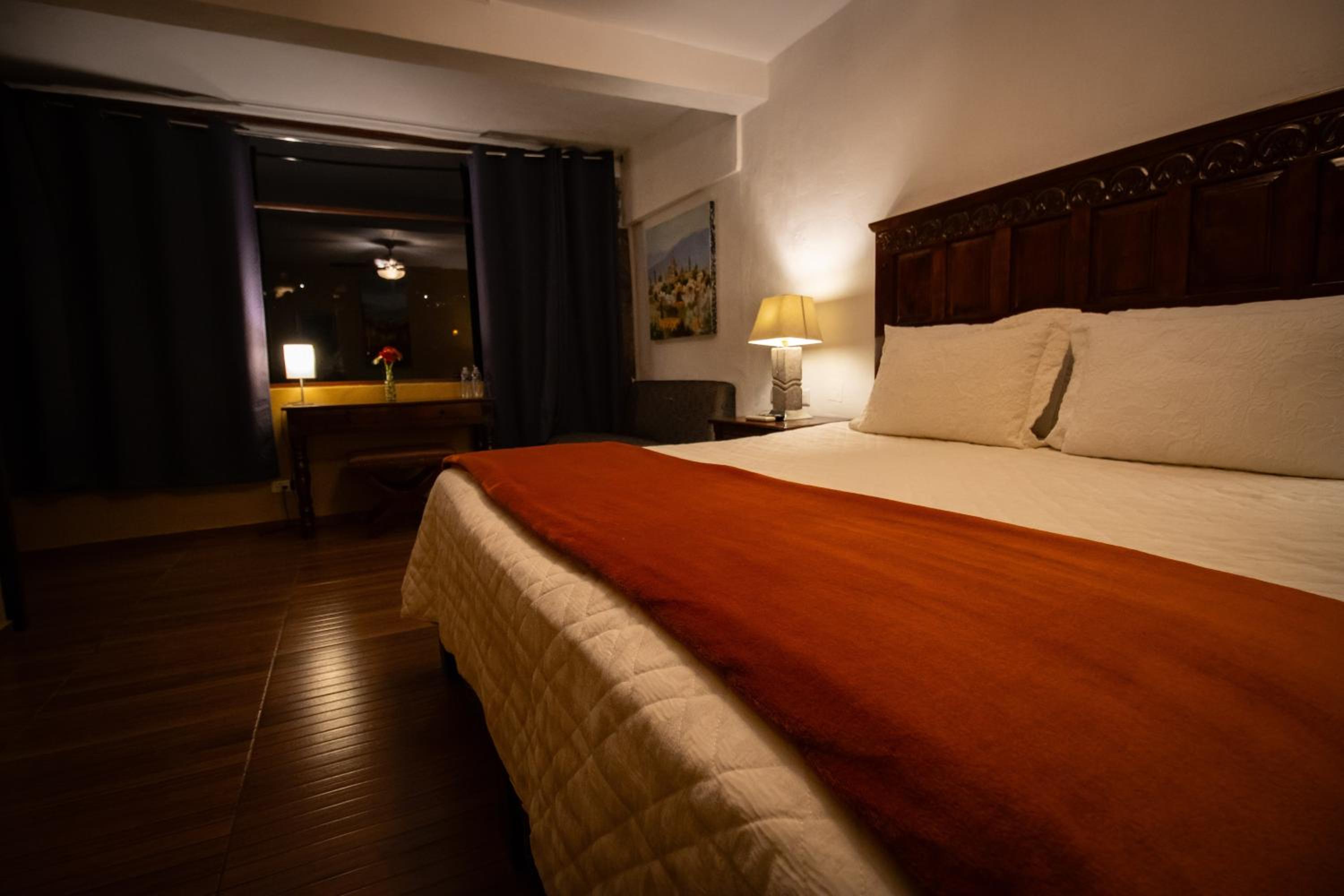 Superior King Room photo 3