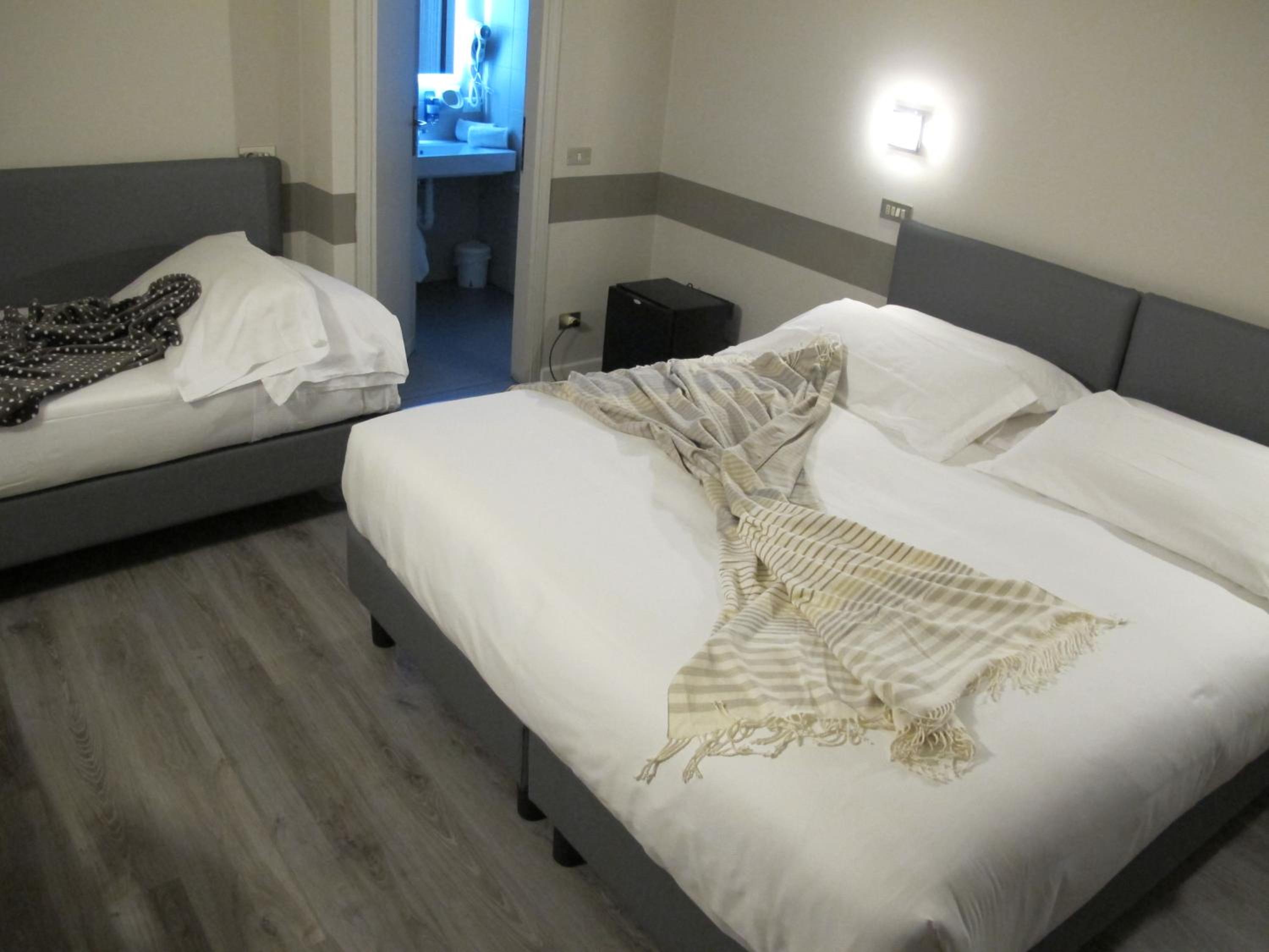 Triple Room with Bathroom photo 3
