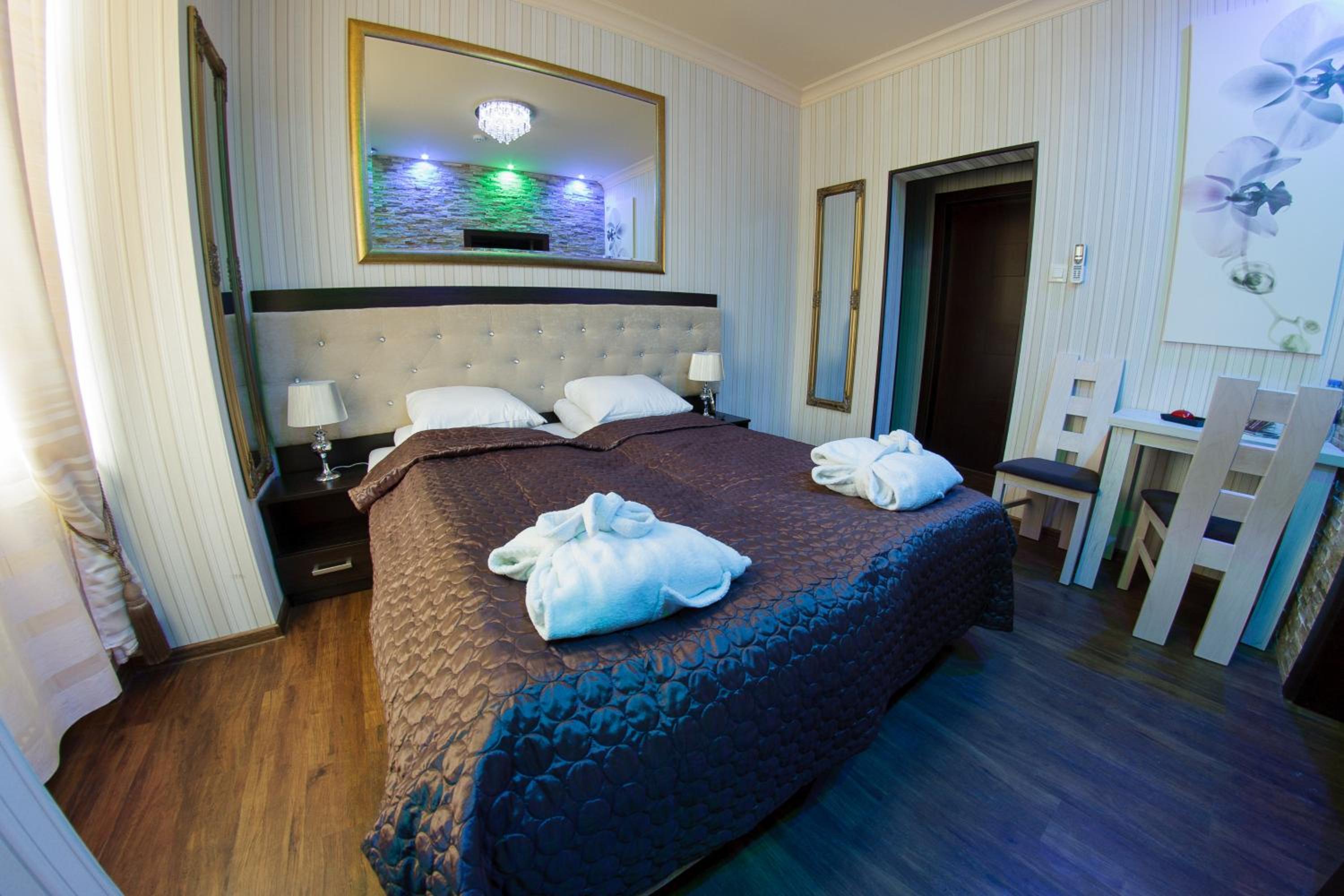 Budget Double Room with unlimited access to Roman Terms - Photo 7