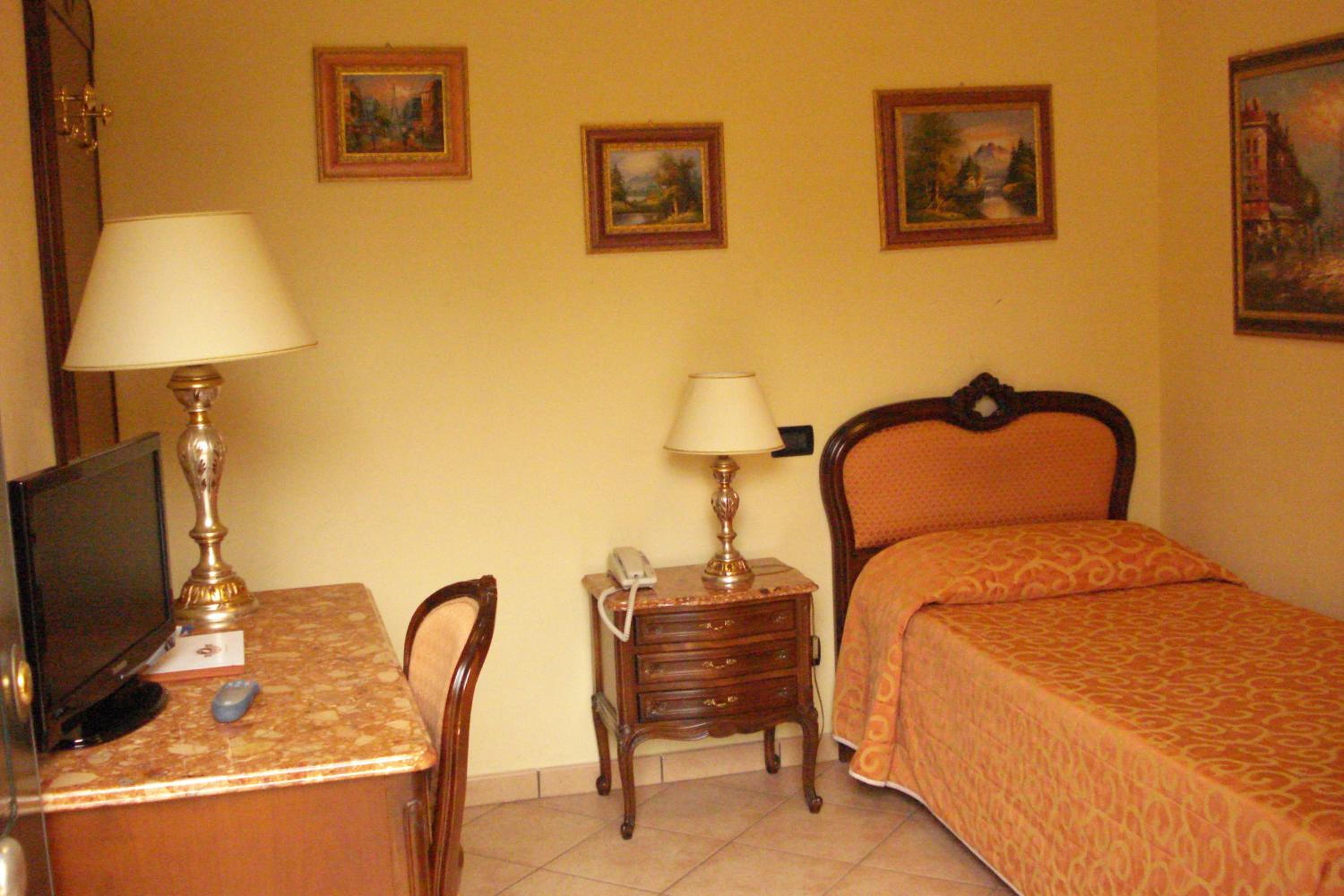 Twin Room photo 2