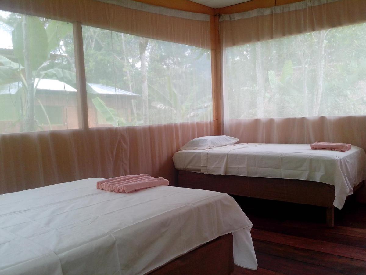 Twin Room with Private Bathroom photo 2